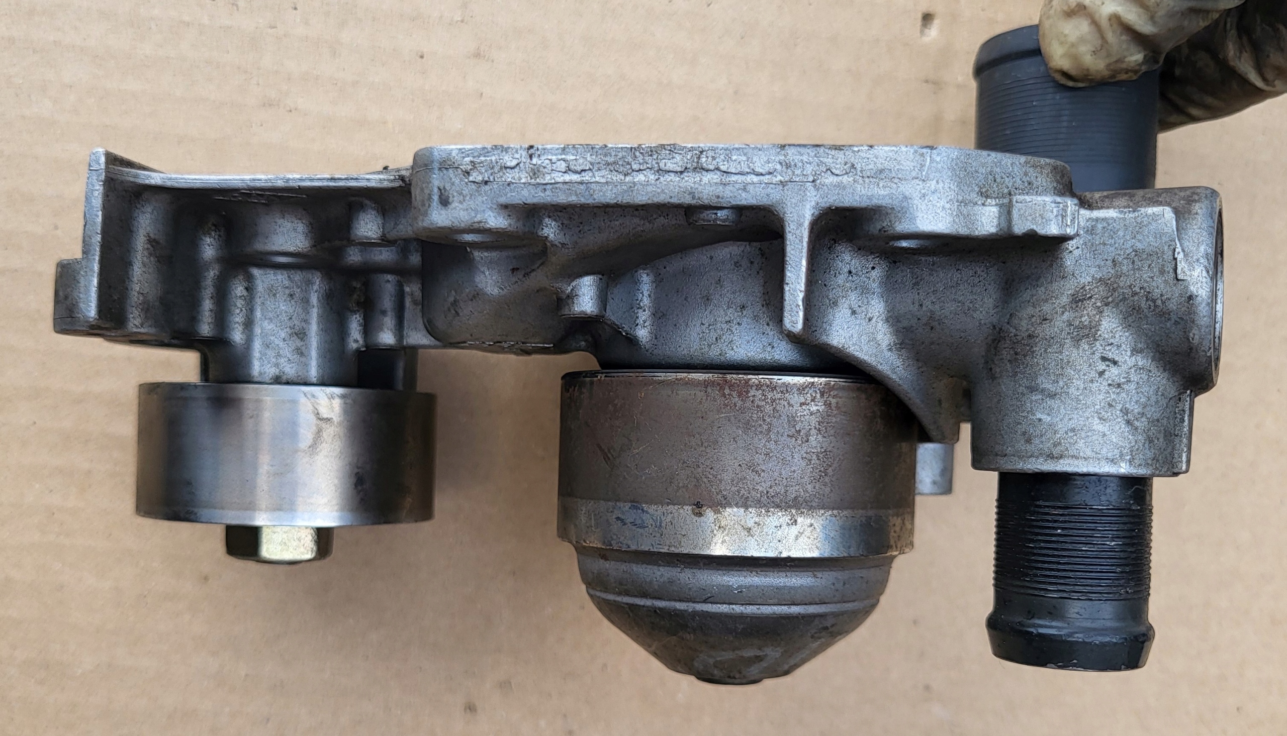 water pump elbow RENAULT CLIO II 1.2.1.4 B 7700872303 OE