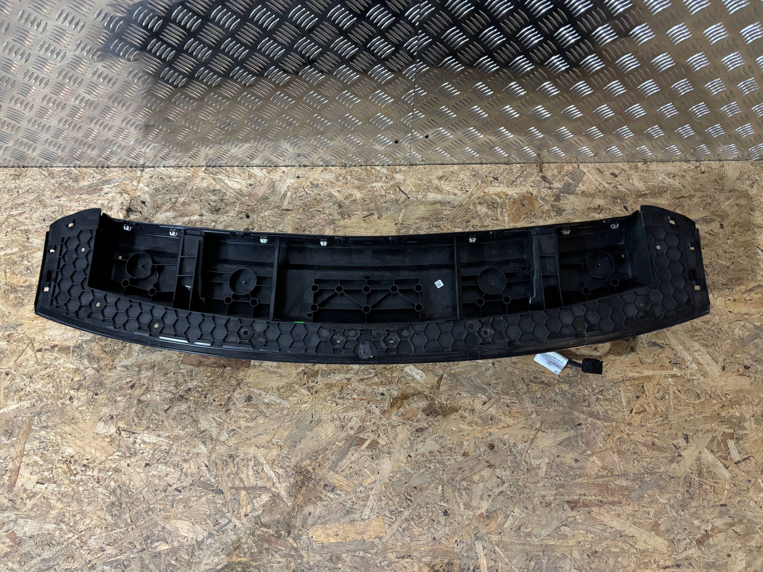 Porsche Panamera (971) 2020 Z tyłu Spoiler tylnej szyby klapy bagażnika