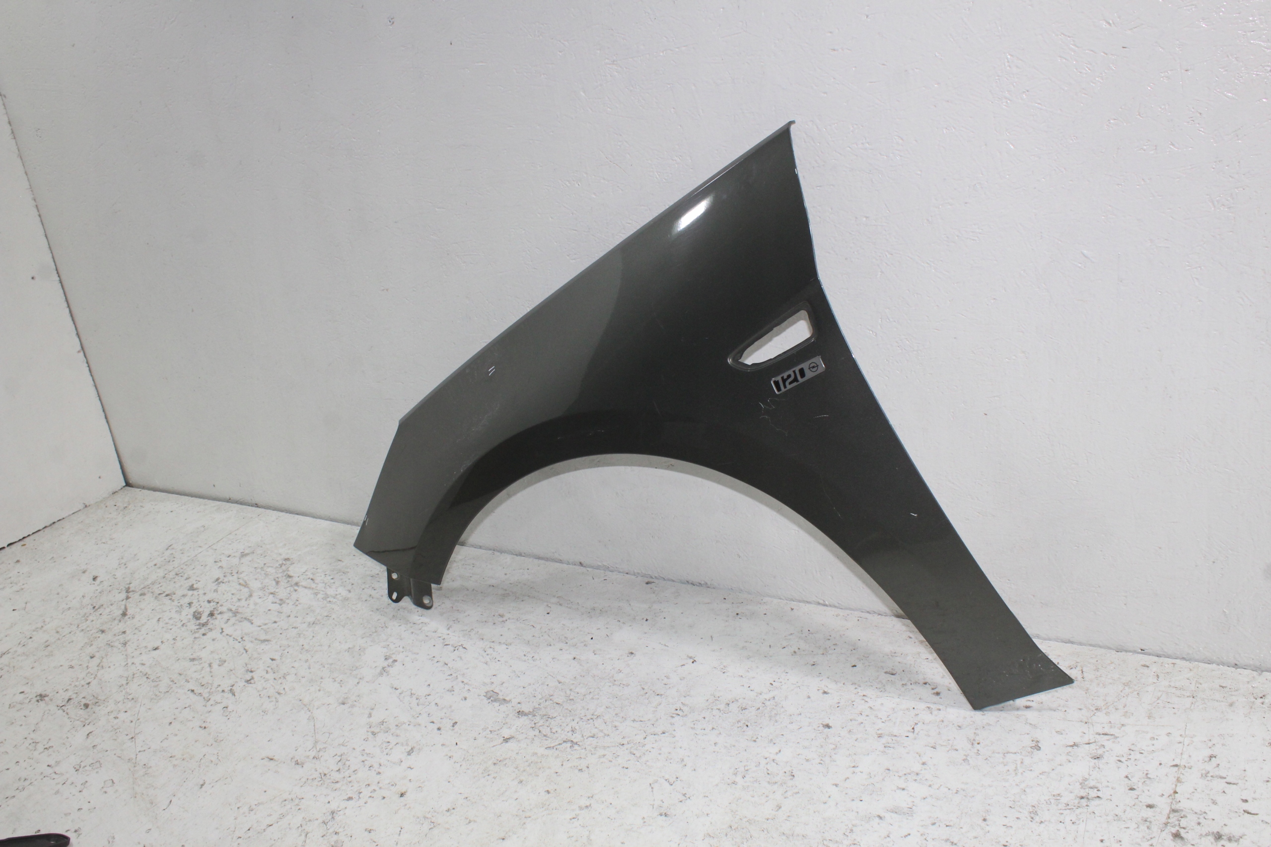 Opel Astra V K fender left front