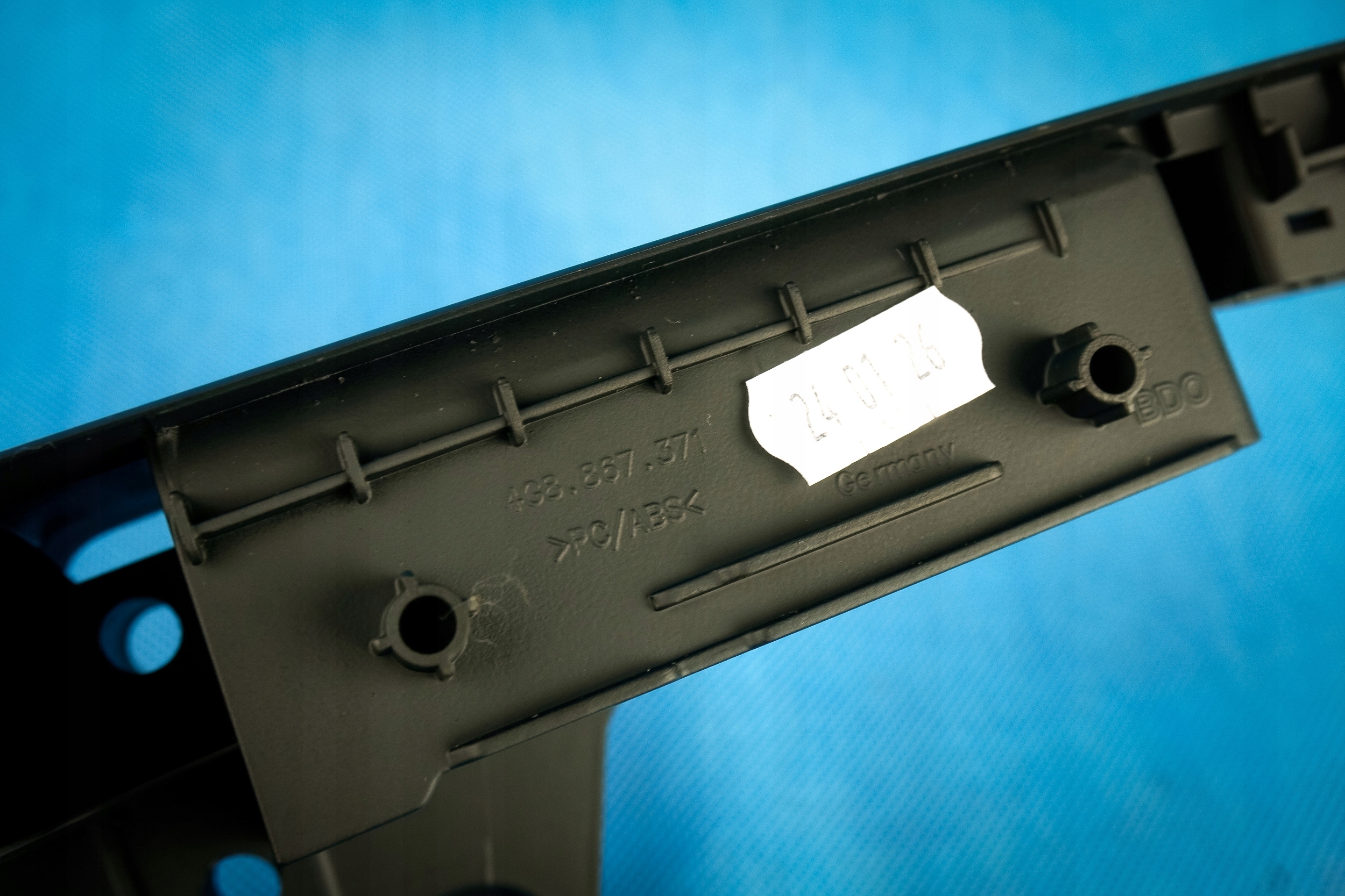 Blende Abdeckung des Halters Tür Audi A7 RS7 4G8 4G8867371