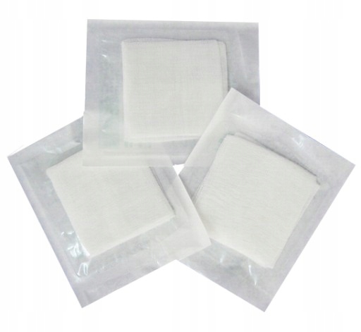 

Kompresy gazowe gaziki Sterylne 7,5cm x 7,5cm 2szt
