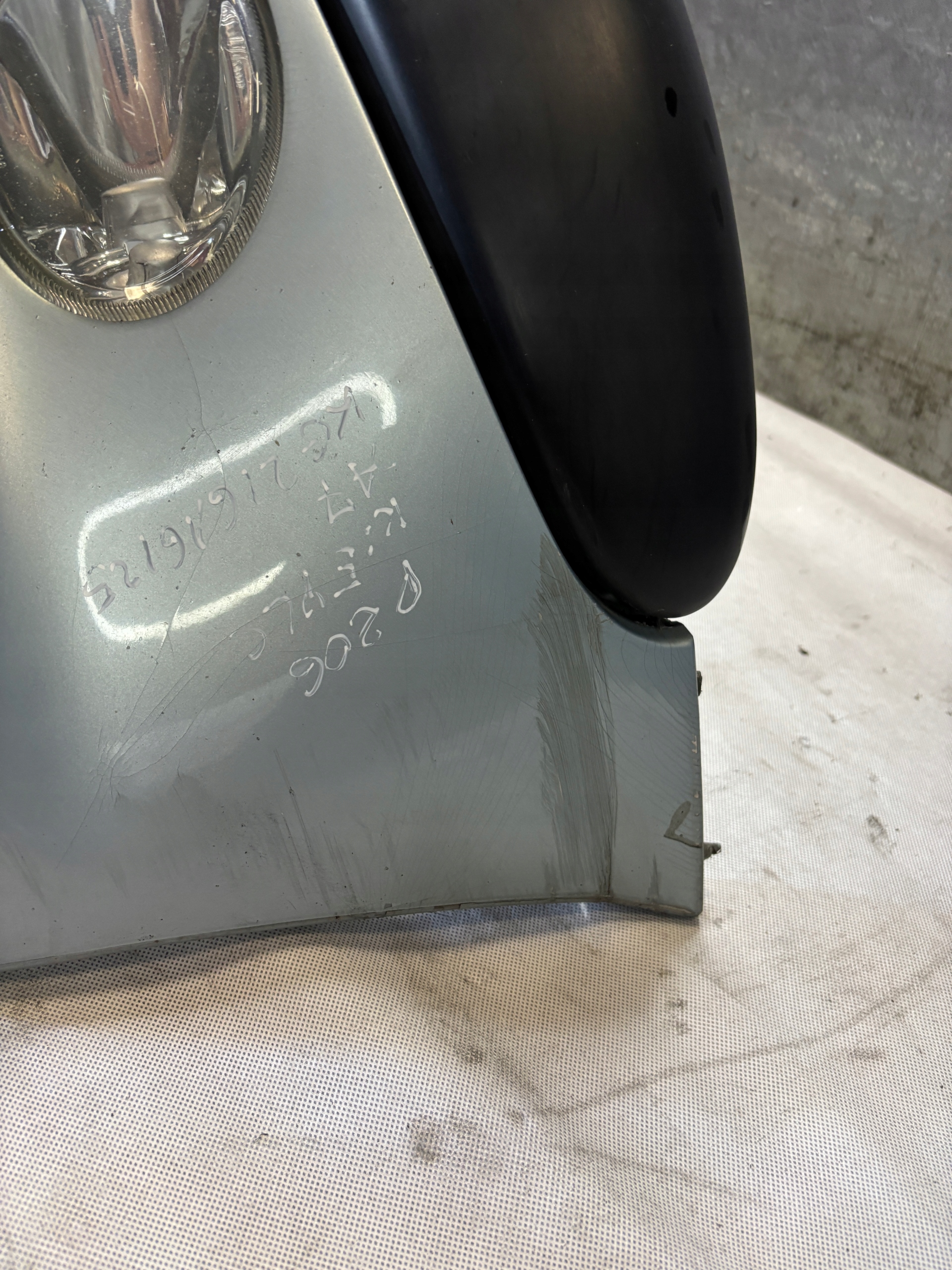 front bumper Peugeot 206 k: EYLC