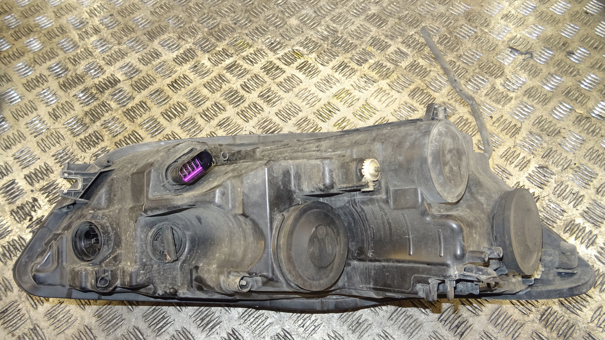 AUDI A6 C7 light reflektor left front cala ANGLIK