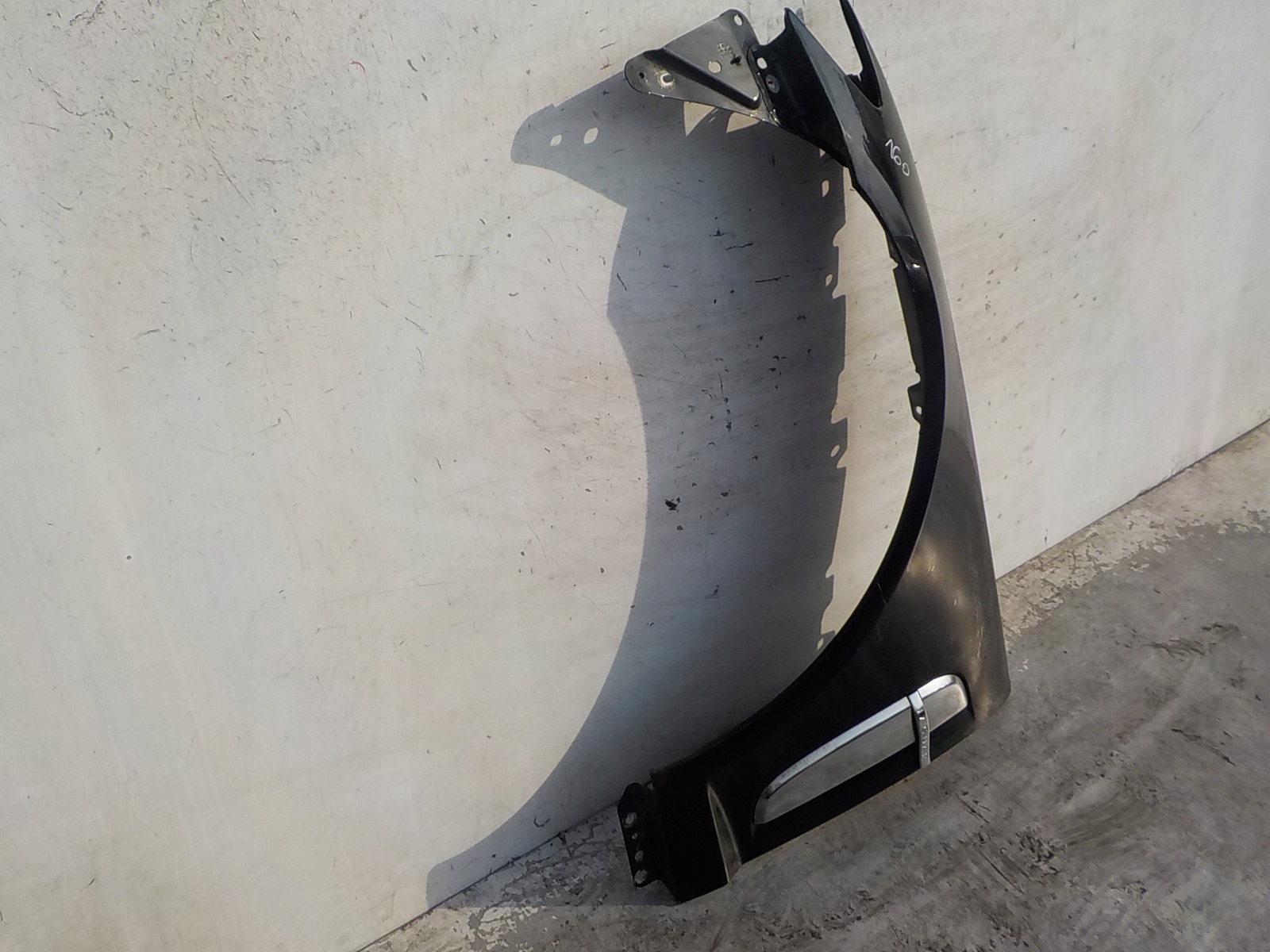 160 JAGUAR XF X250 fender left front front