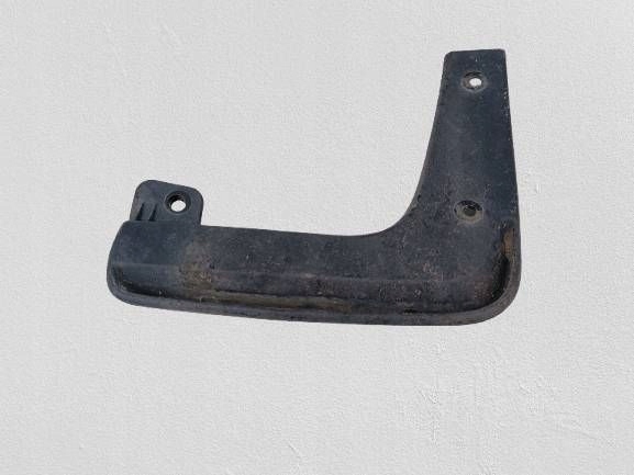KIA Pro Cee'd III 2021 86831J7000 Chlapacze przednie