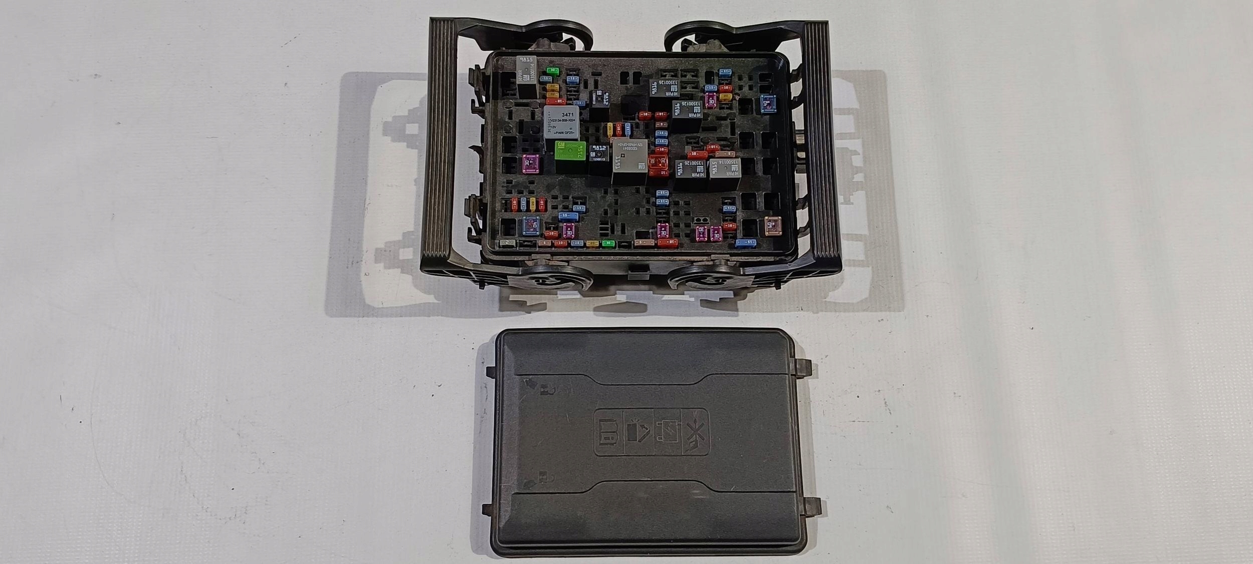 Module fusibles Chevrolet Corvette C7 2014