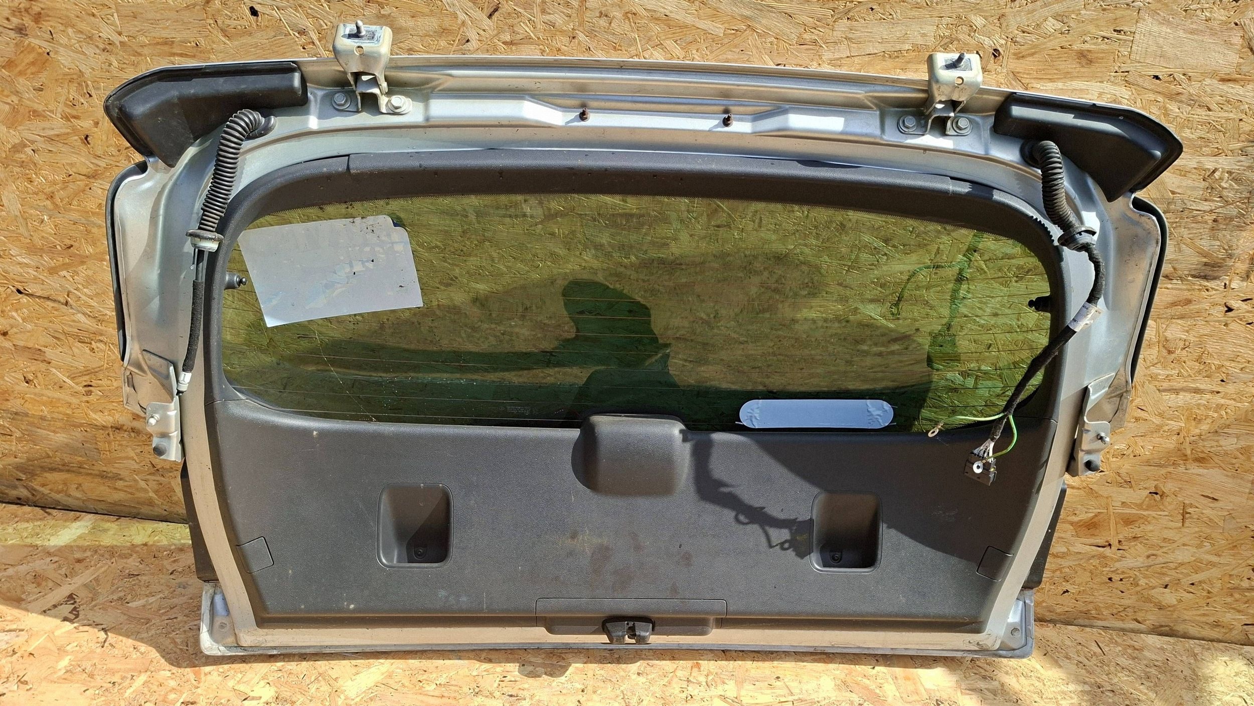 trunk door boot PEUGEOT 3008 and 2009