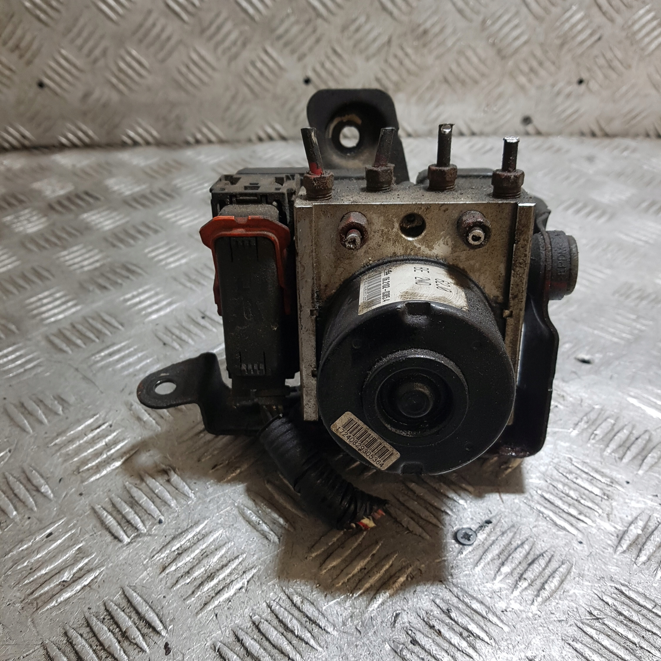 pump ABS SUZUKI SWIFT 4 06210905683