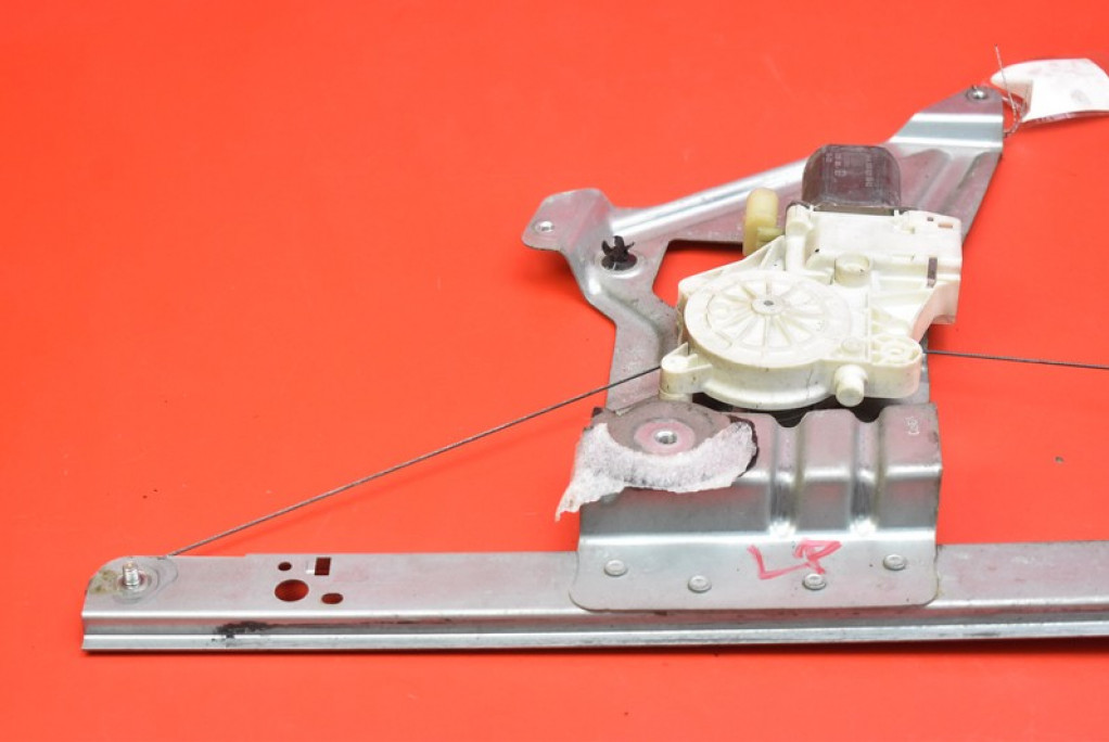 window regulator left front EU A9067200046 MERCEDES SPRINTER W906 LIFT 06-19