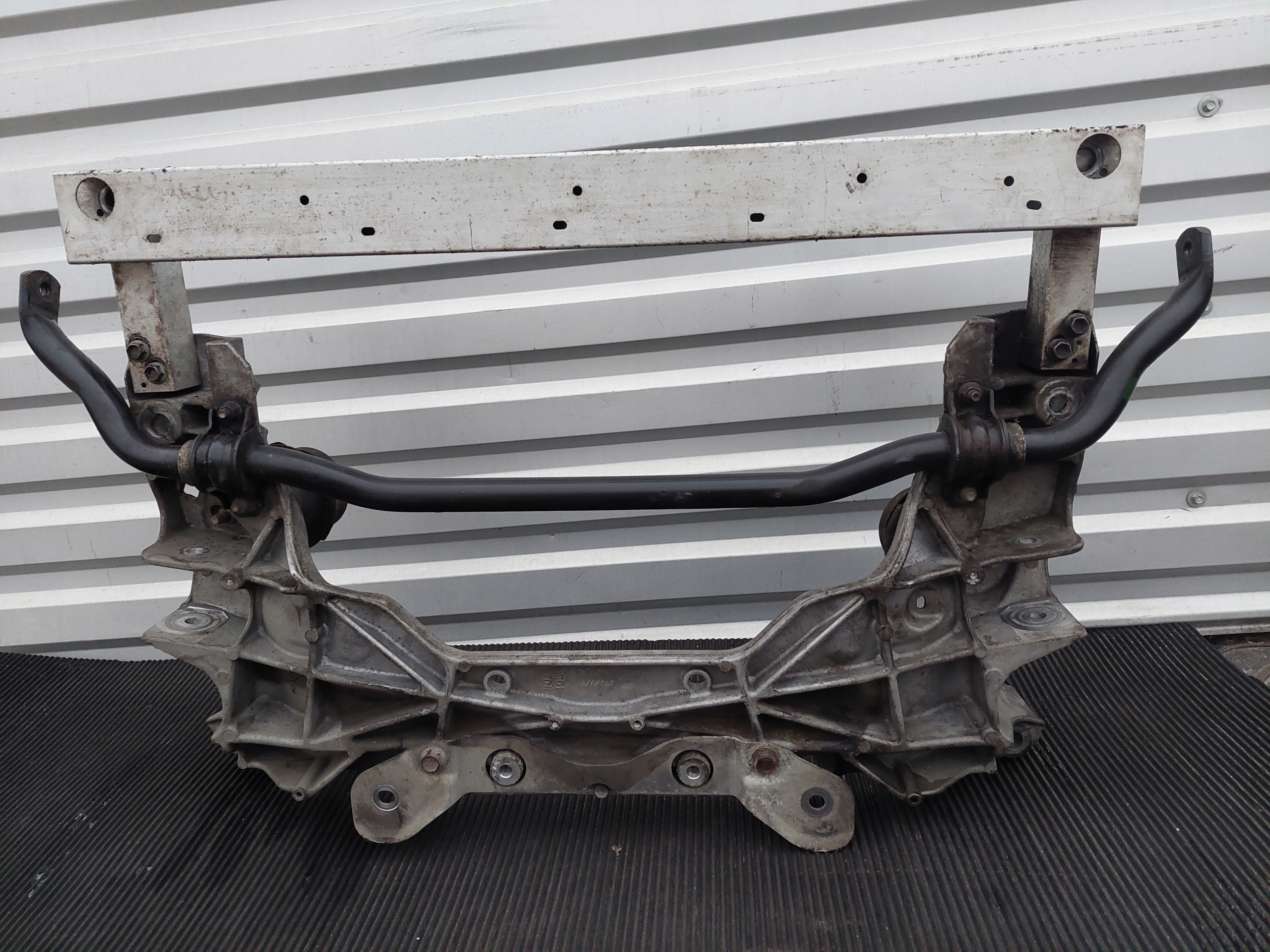axle beam front sider front engine mount INFINITI Q50 2.2 D
