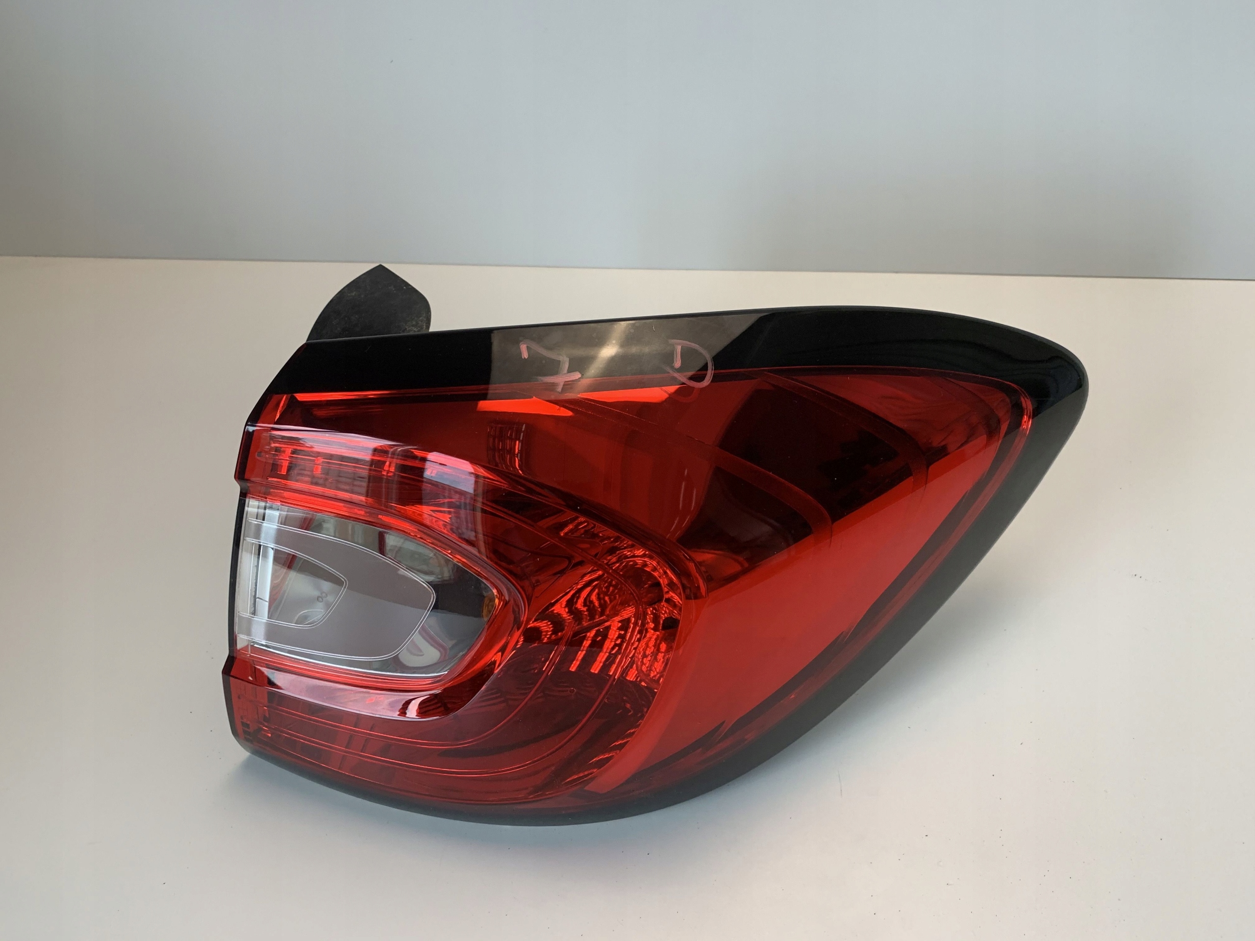 фонарь правый renault CAPTUR