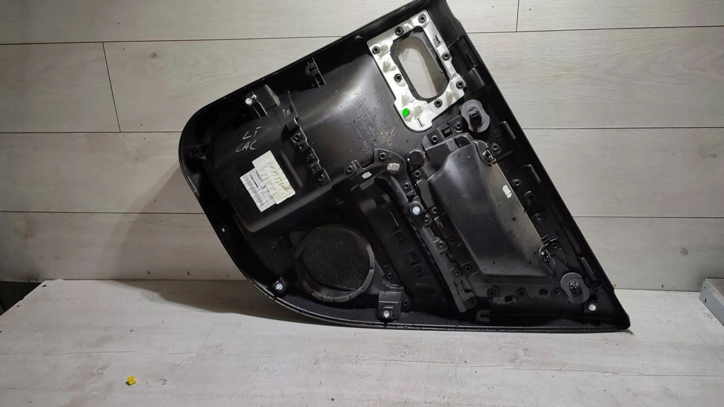 Citroen C4 Cactus 2018 rear part side left side upholstery door