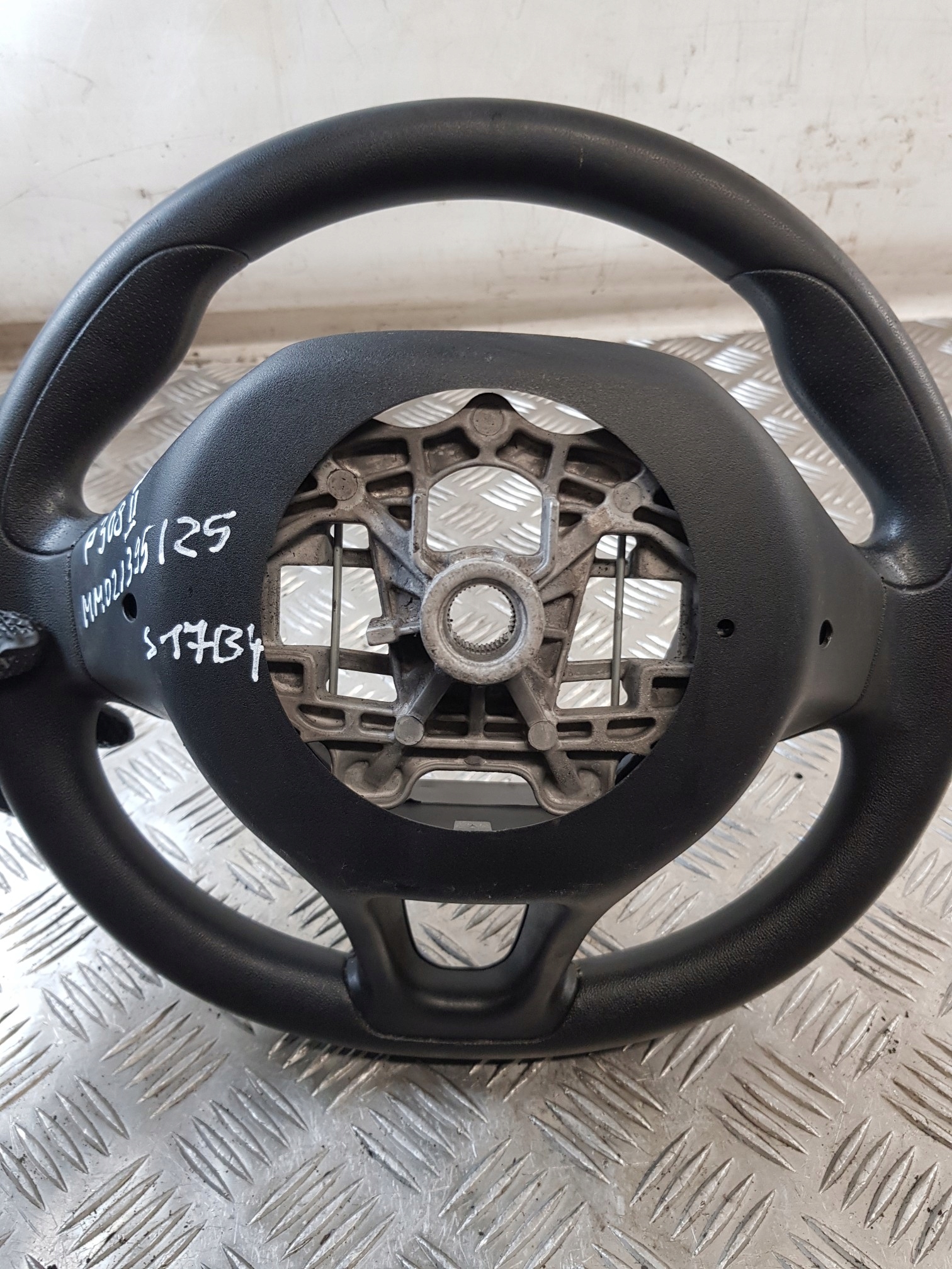lenkrad 629652800A PEUGEOT 308 II T9 16R