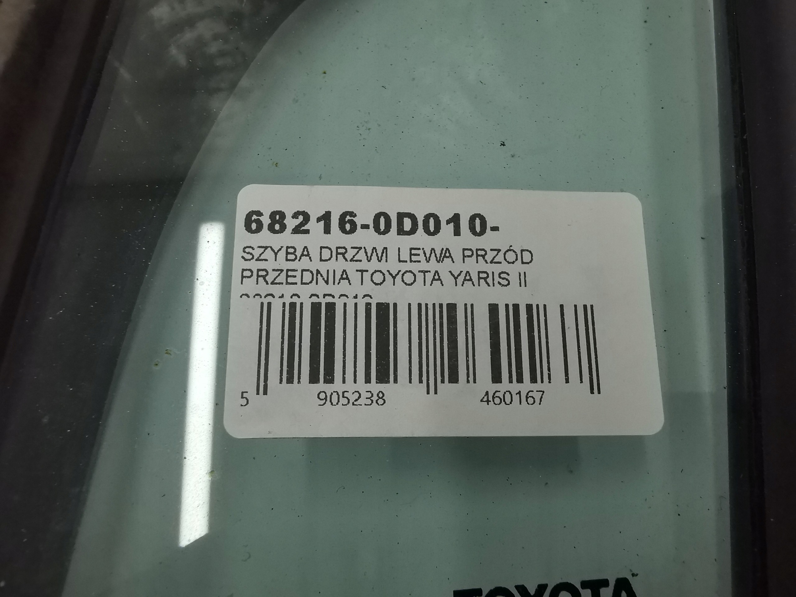 window door left front front TOYOTA YARIS II 68216-0D010