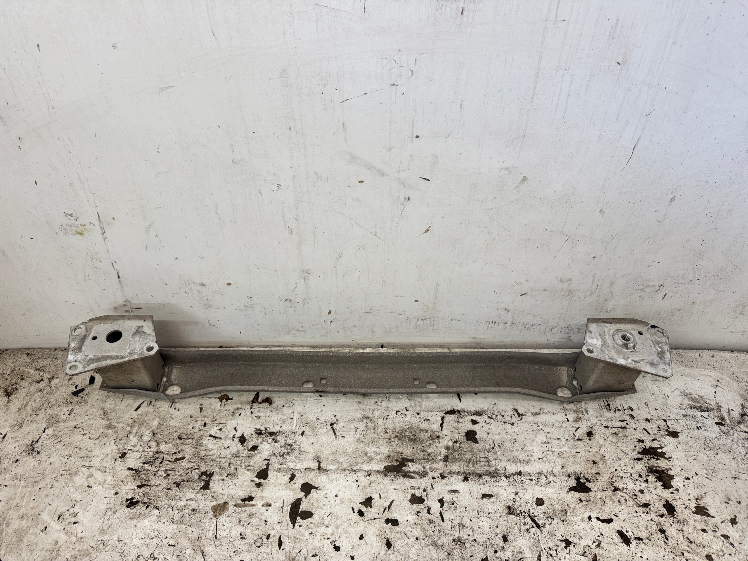 OPEL ASTRA K 5 KOMBI bumper support rear part pillar below bumper rear