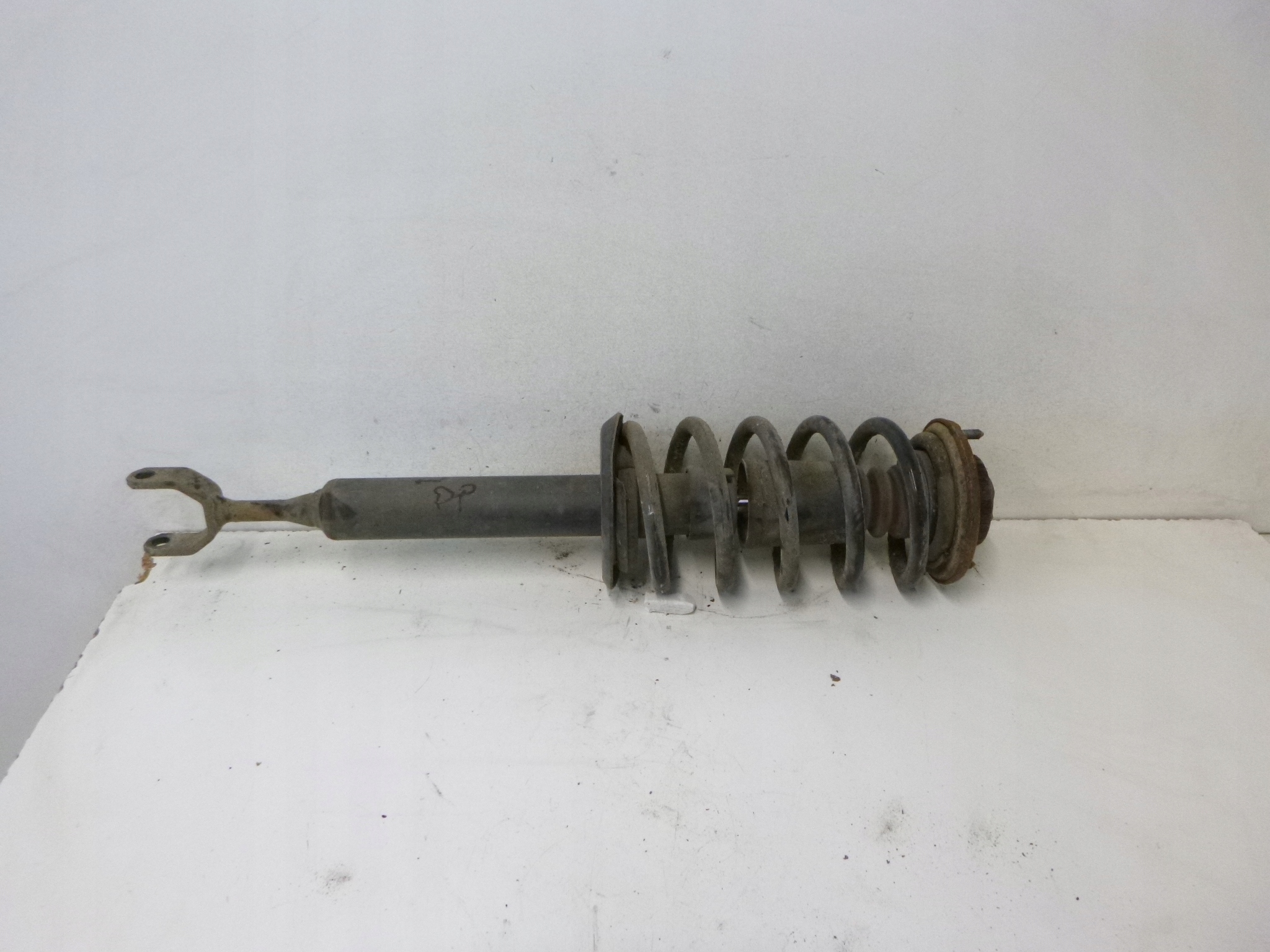 shock absorber front Audi A4 B5 1.6 1994 – 2001