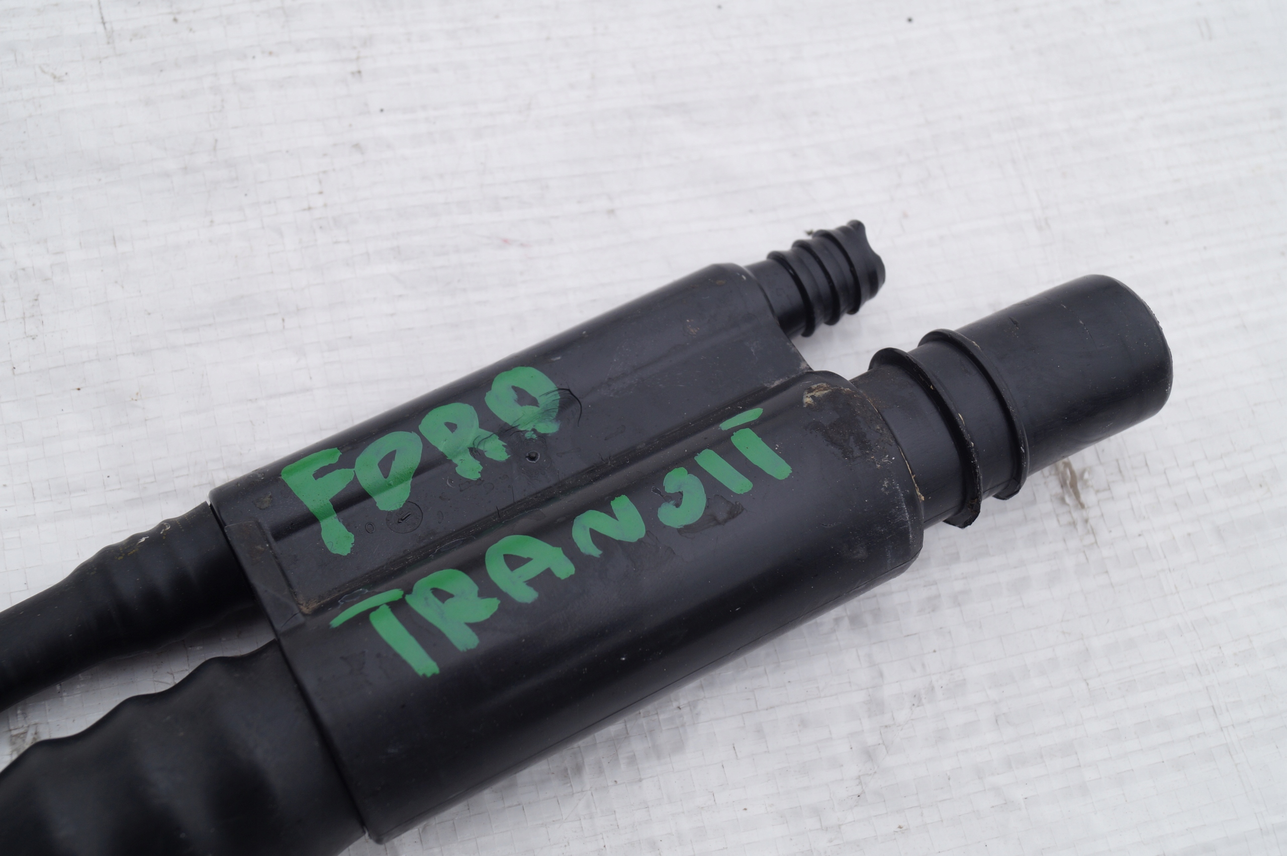 WLEW cup hose ADBLUE FORD TRANSIT BK31-5J232-AB