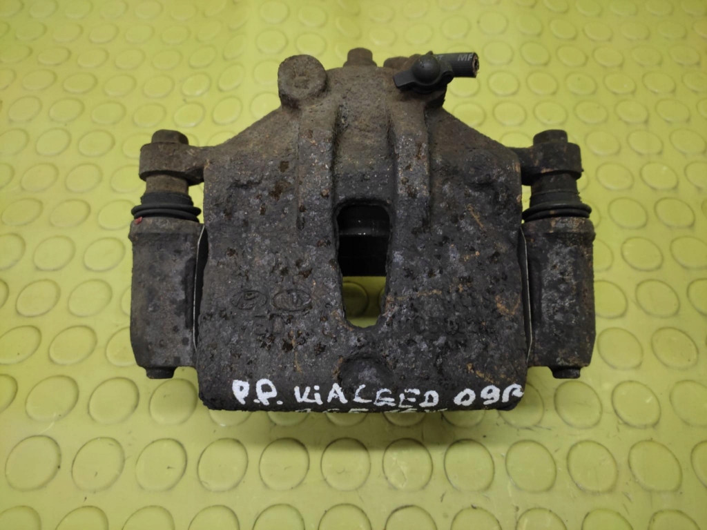 KIA CEED and 1.6 16V caliper brake right front