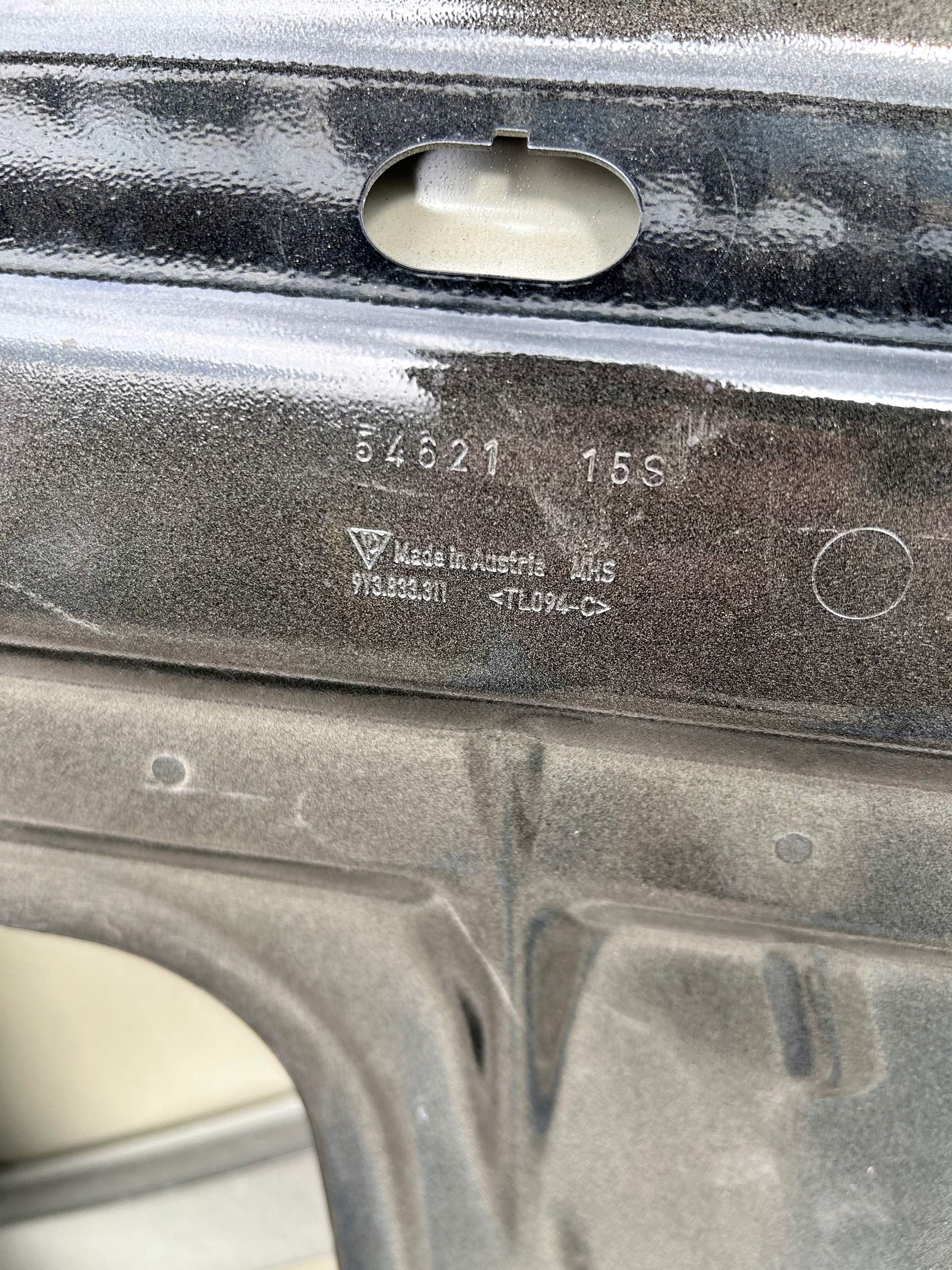 door rear. left PORSCHE CAYENNE 9Y0 nr.0