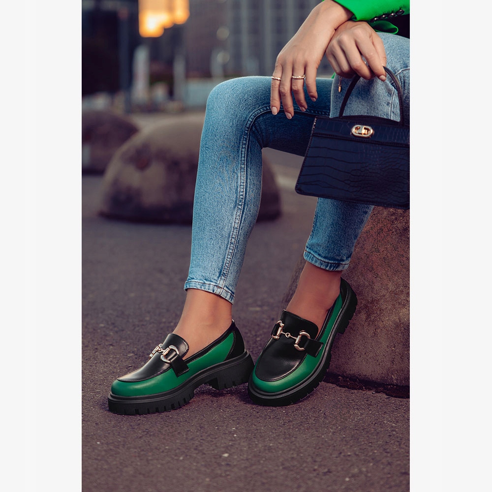 MOKASYNY DAMSKIE PÓŁBUTY NA PLATFORMIE SPRZĄCZKA Płeć kobieta