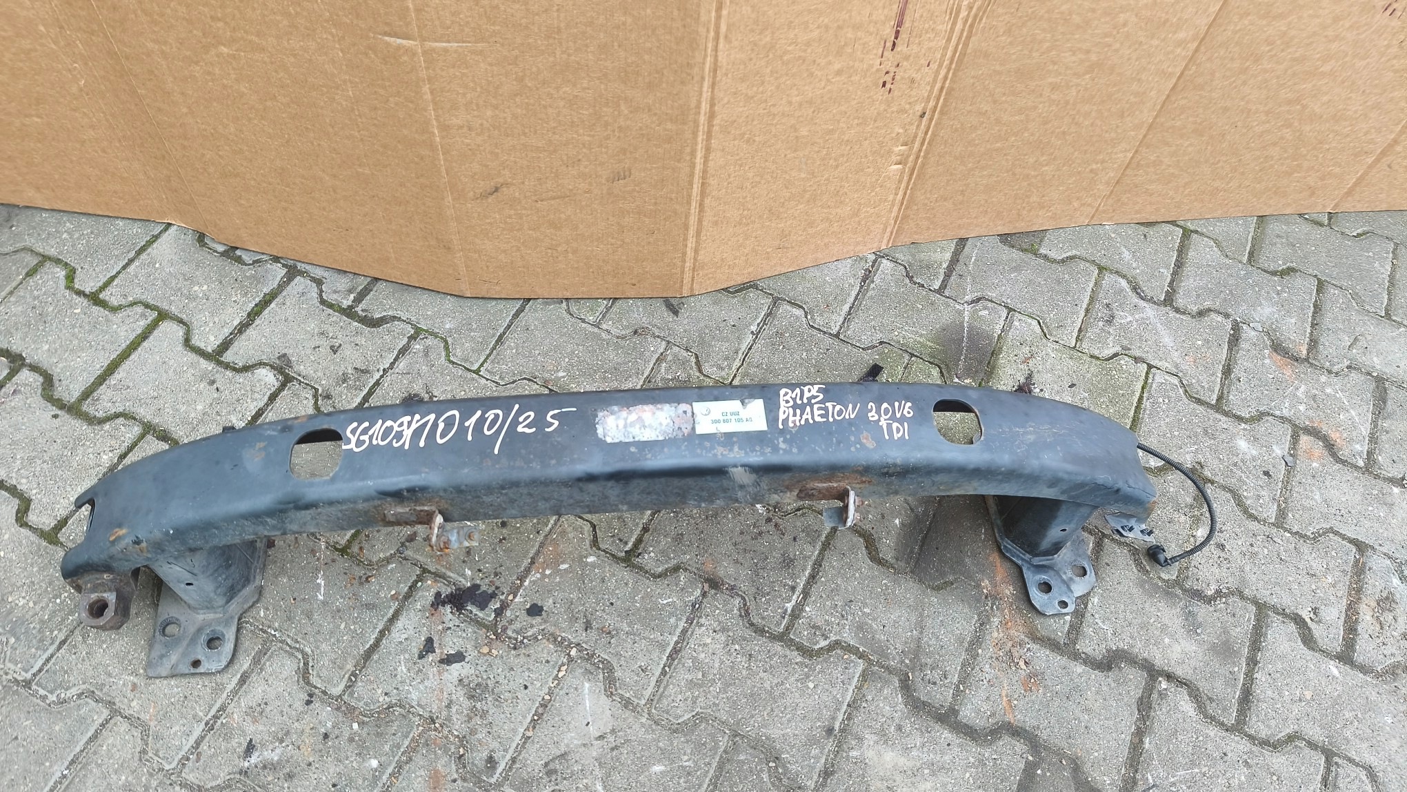bumper support PRZEDNIEKA VW PHAETON 3.0 V6 2006r