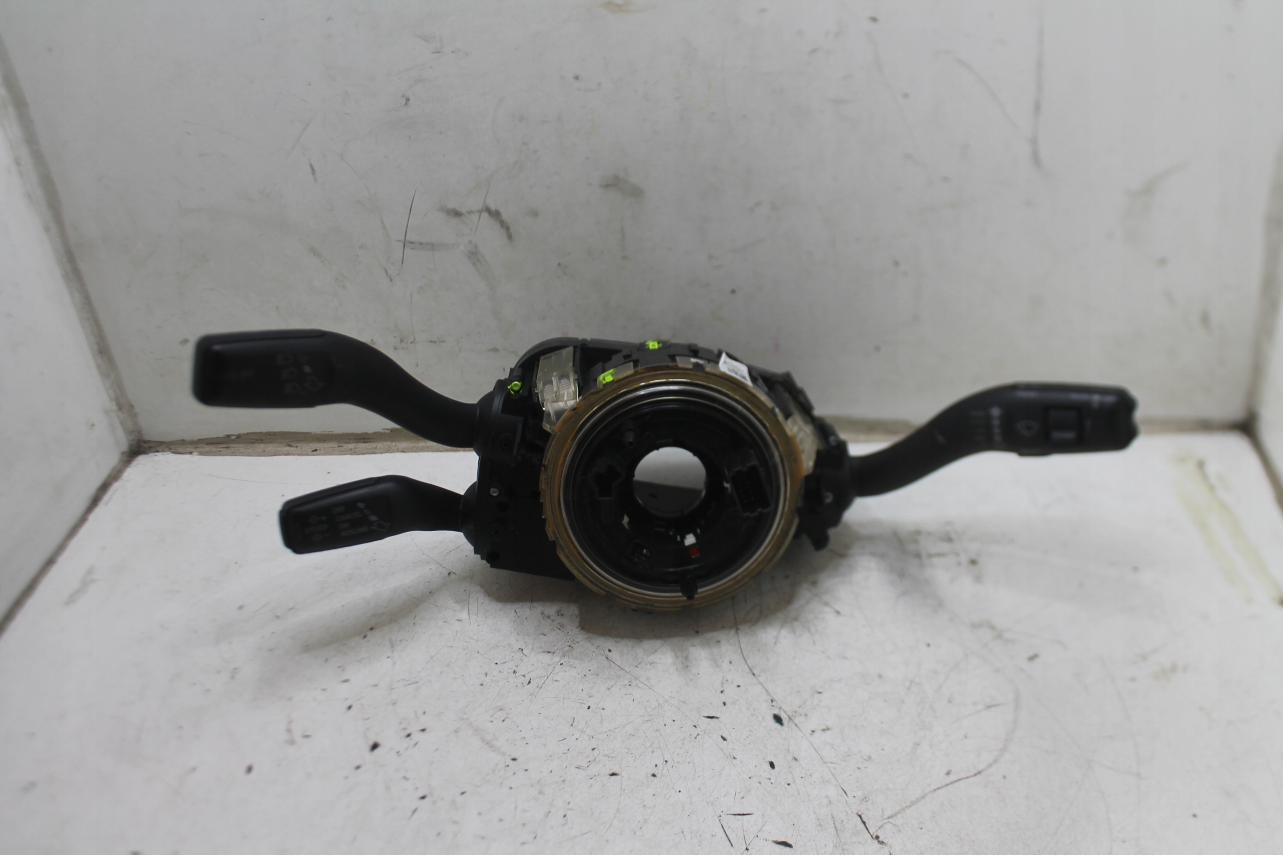 steering wheel levers and controls MANETKA ring 4F0953549D AUDI A6 C6 LIFT 08-11