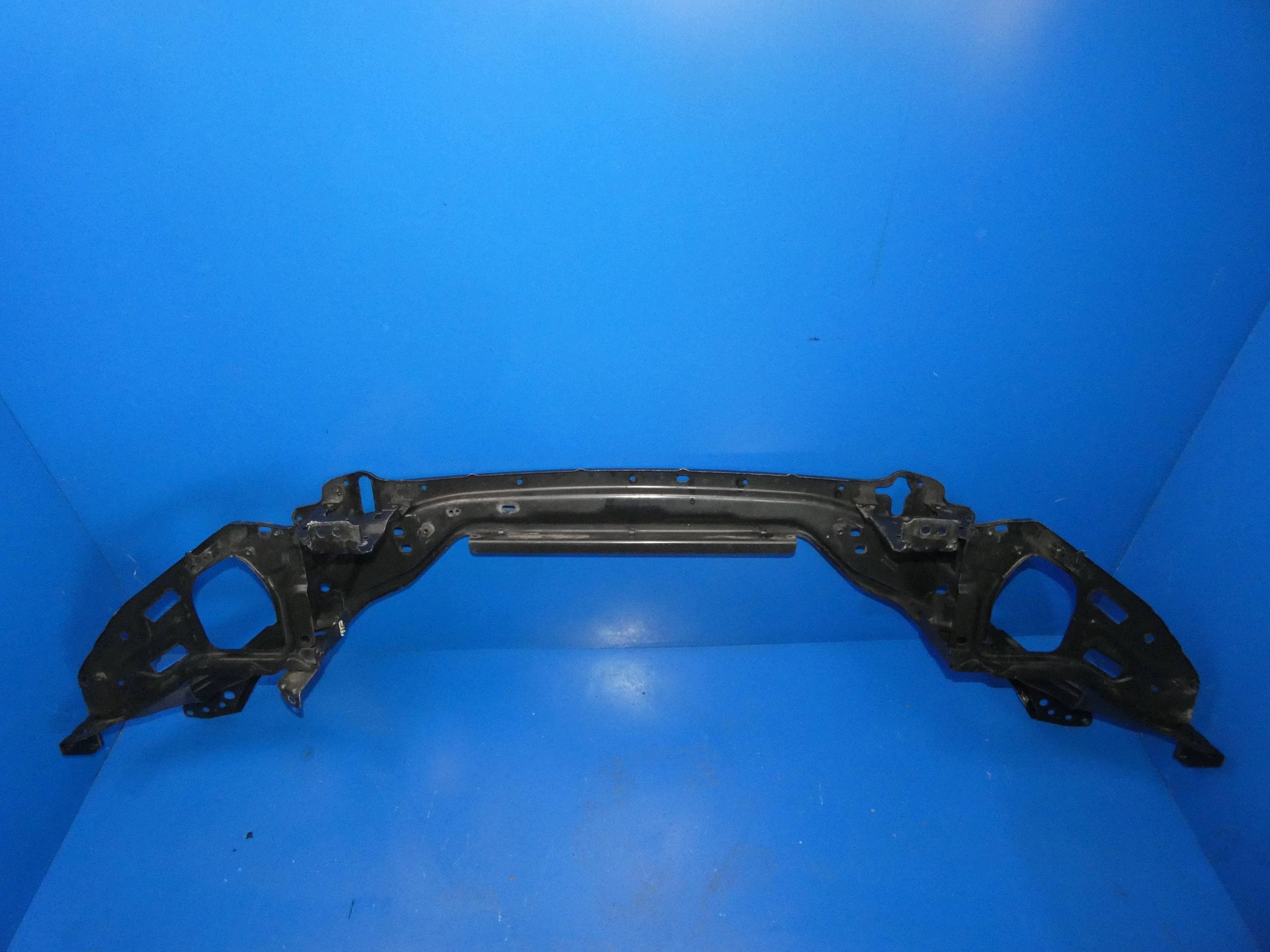 VOLVO XC60 and support panel for radiators pillar iron sider front