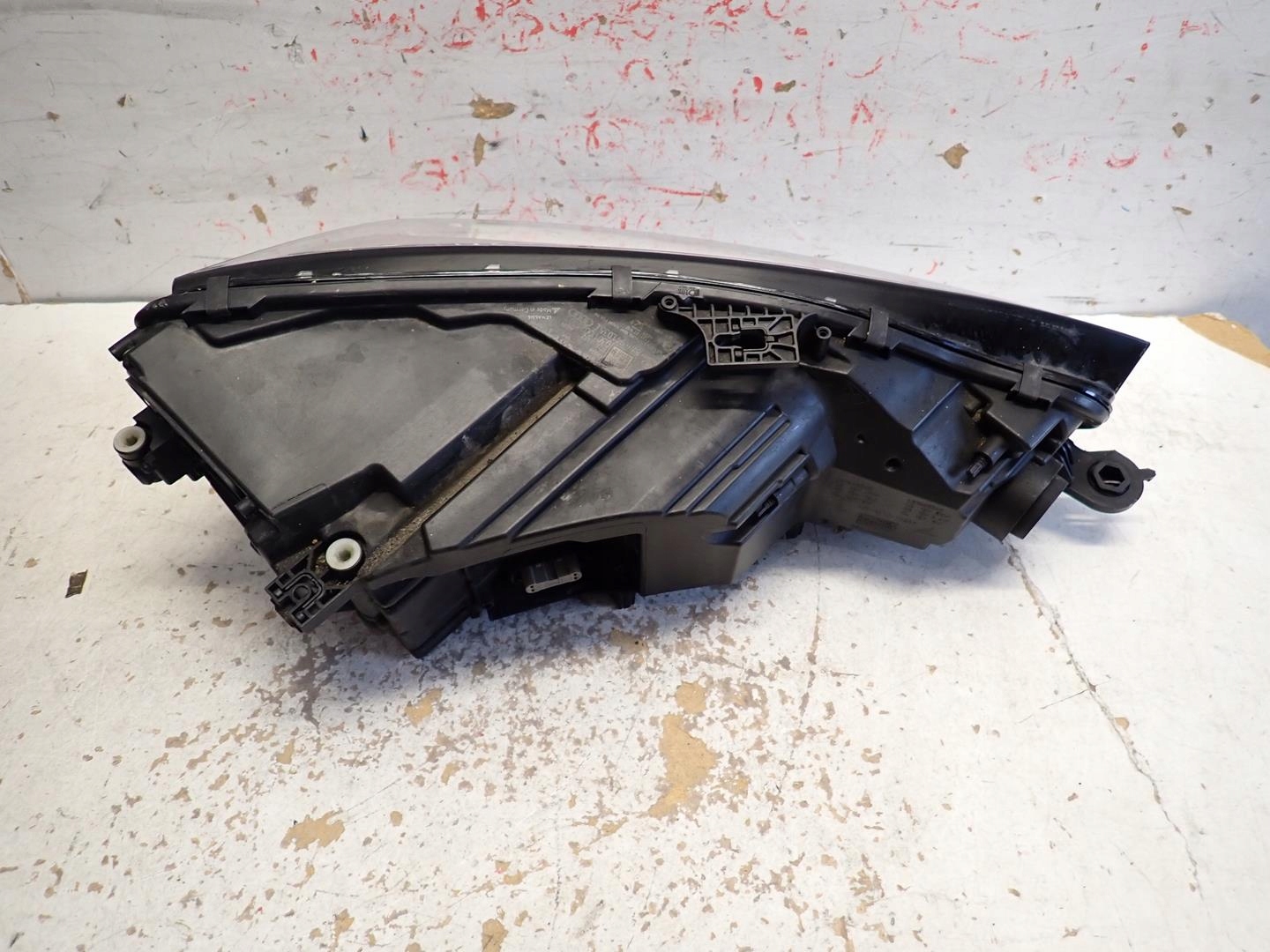 light front front left AUDI A5 II 2016- FULL LED MATRIX 8W6941035E