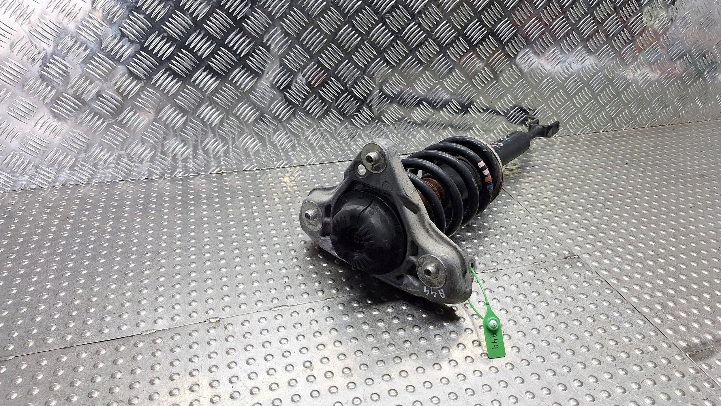 shock absorber right front 8E0413031CT AUDI A4 B7