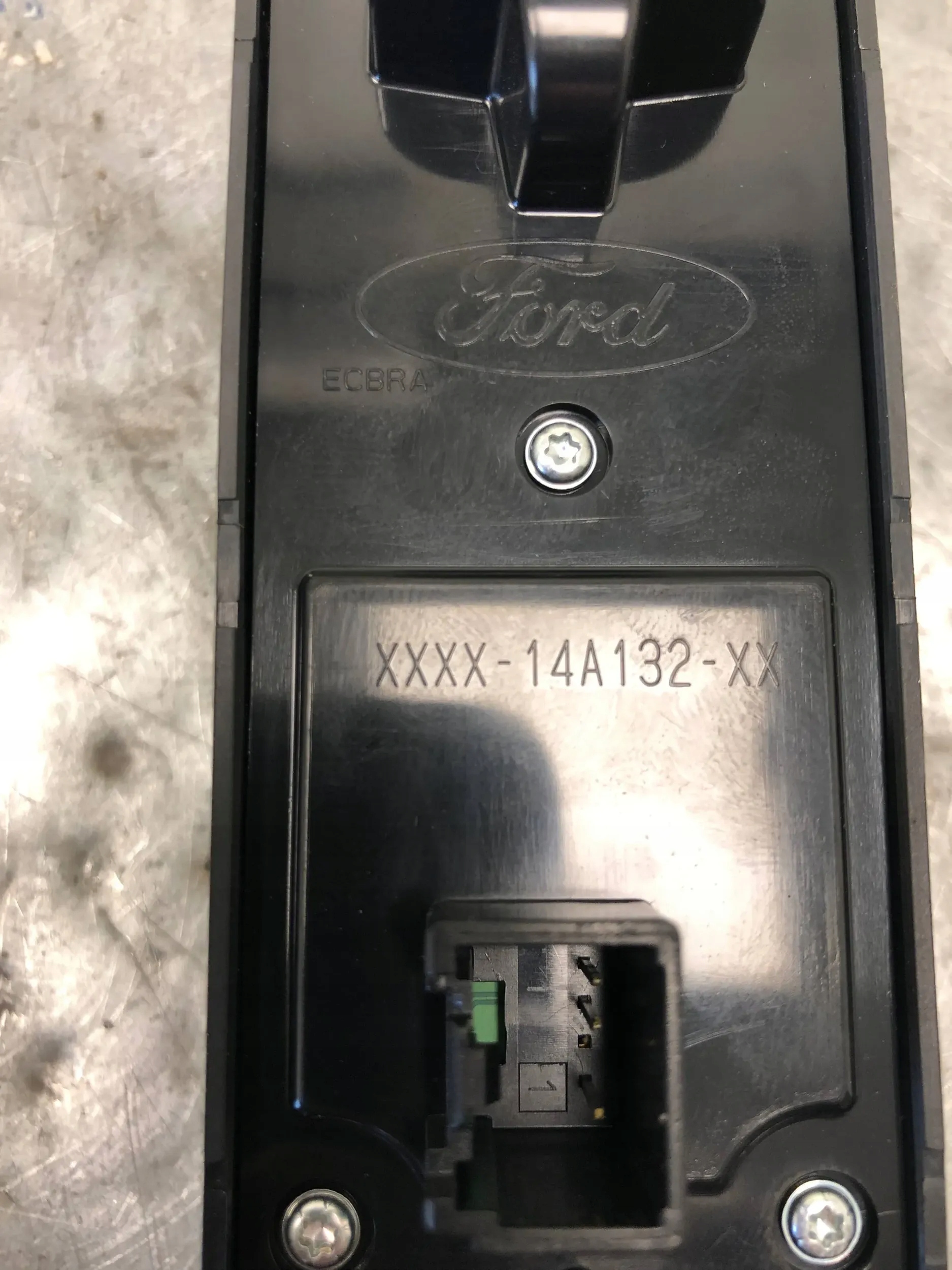 PANEL okna levý předek FORD KUGA MK2 LIFT XXXX-14A132-XX