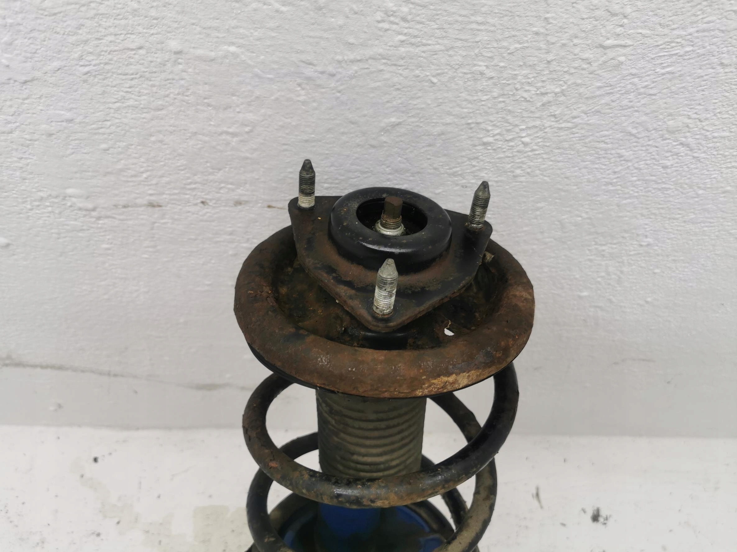 shock absorber left front PEUGEOT 4007 2.2 HDI 156KM