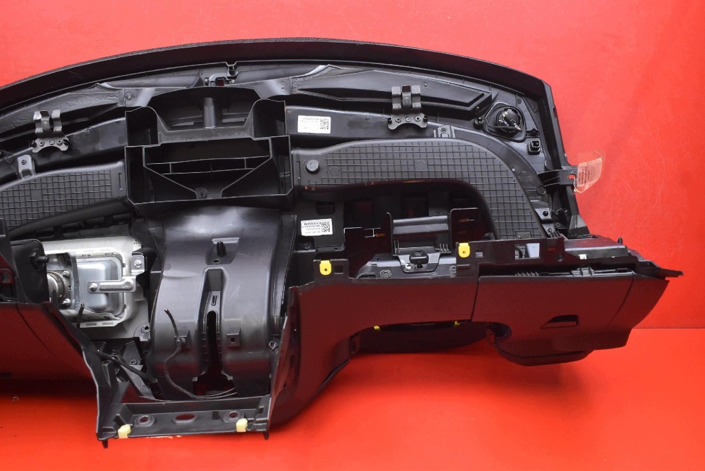dashboard instrument panel console cockpit airbag EU FORD FIESTA MK8 17-21