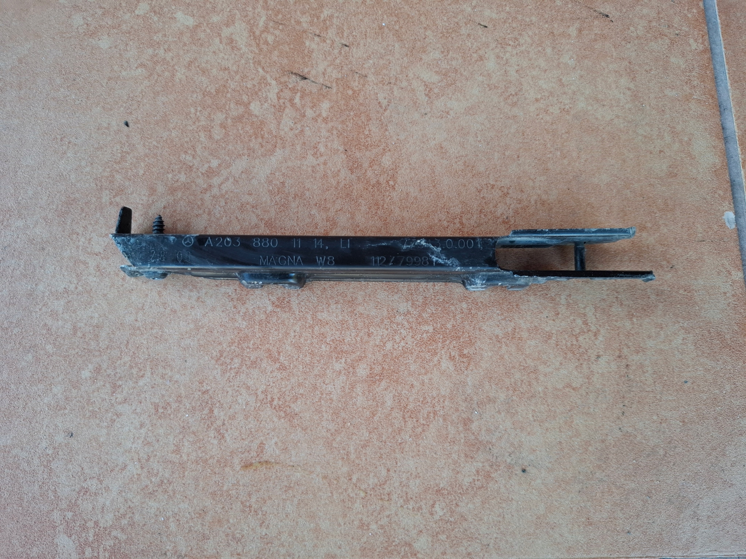 bumper bracket left front MERCEDES W203 W209 A2038801114