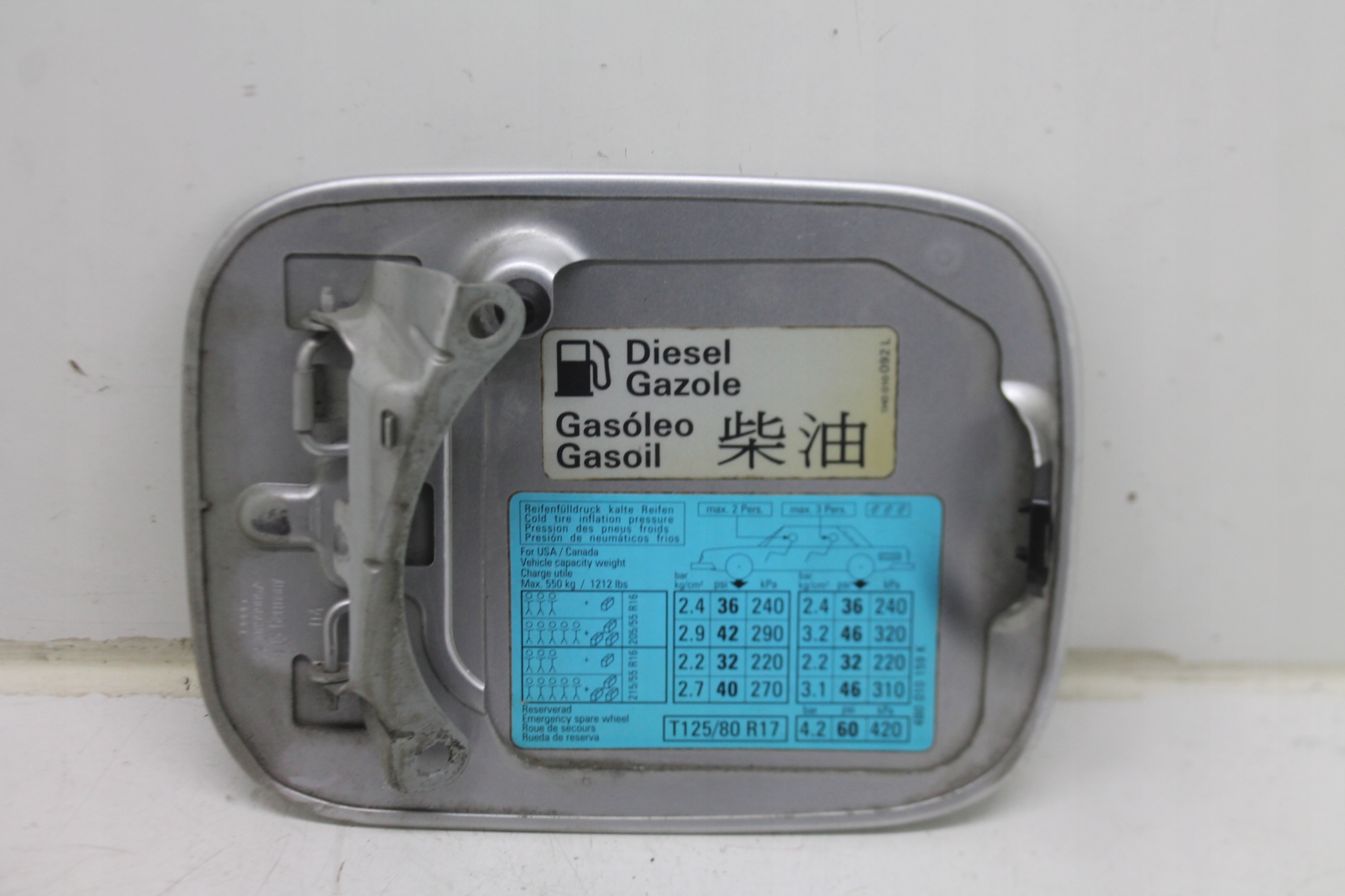 Volet trappe carburant Carburant 4B0809905A AUDI LY7W