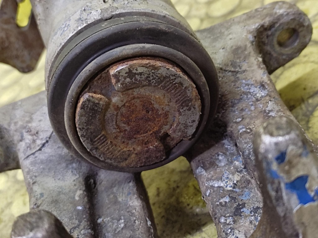 AUDI A6 C5 bremssattel bremse sattel brems- rechts heck