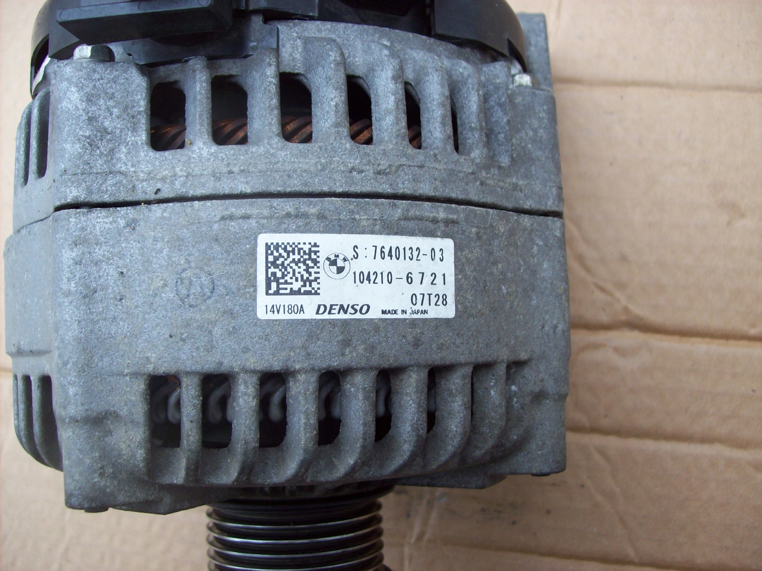 BMW MINI F48 F39 F55 F56 ALTERNATOR 7640132 B48 Numer katalogowy części 7640132