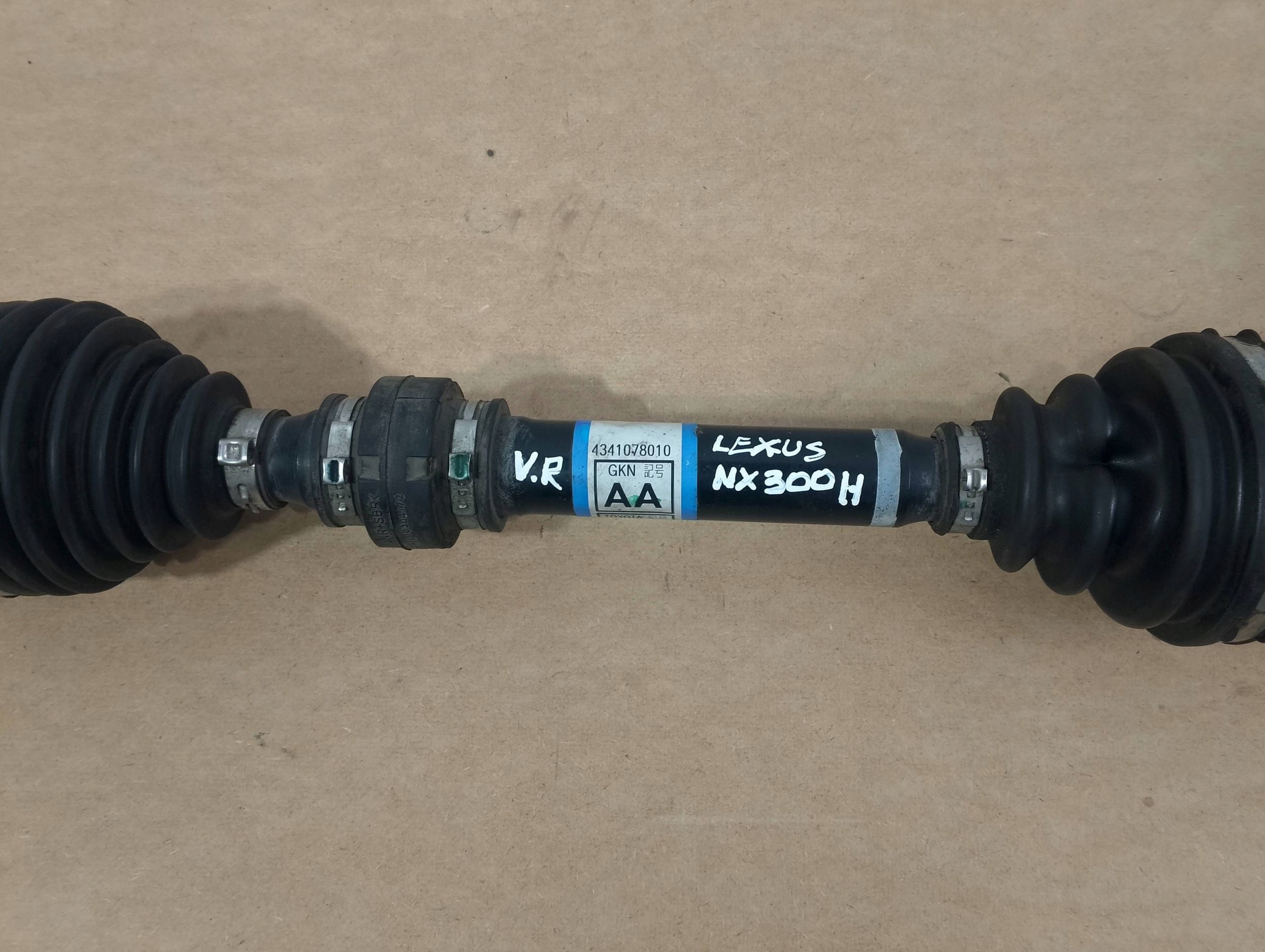Lexus NX 300 Hybrid semi-axis front right 4341078010 (A592)