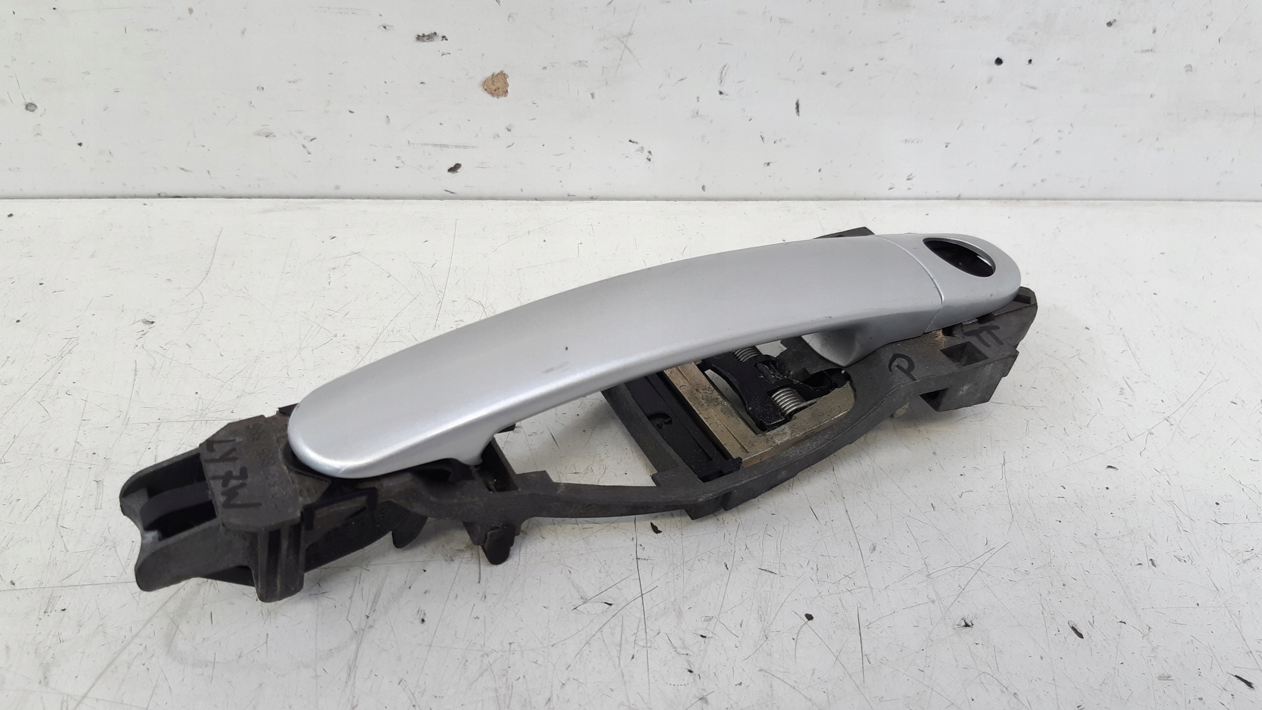 Poignée Droite Avant 3B0837885B Audi TT
