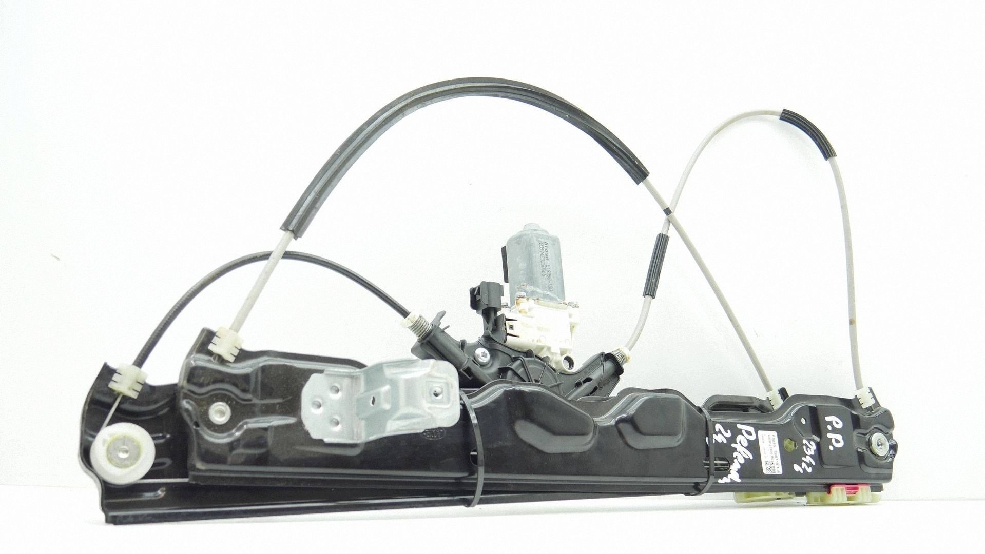 window regulator door right front LAND ROVER DEFENDER L663 L8B223200BC