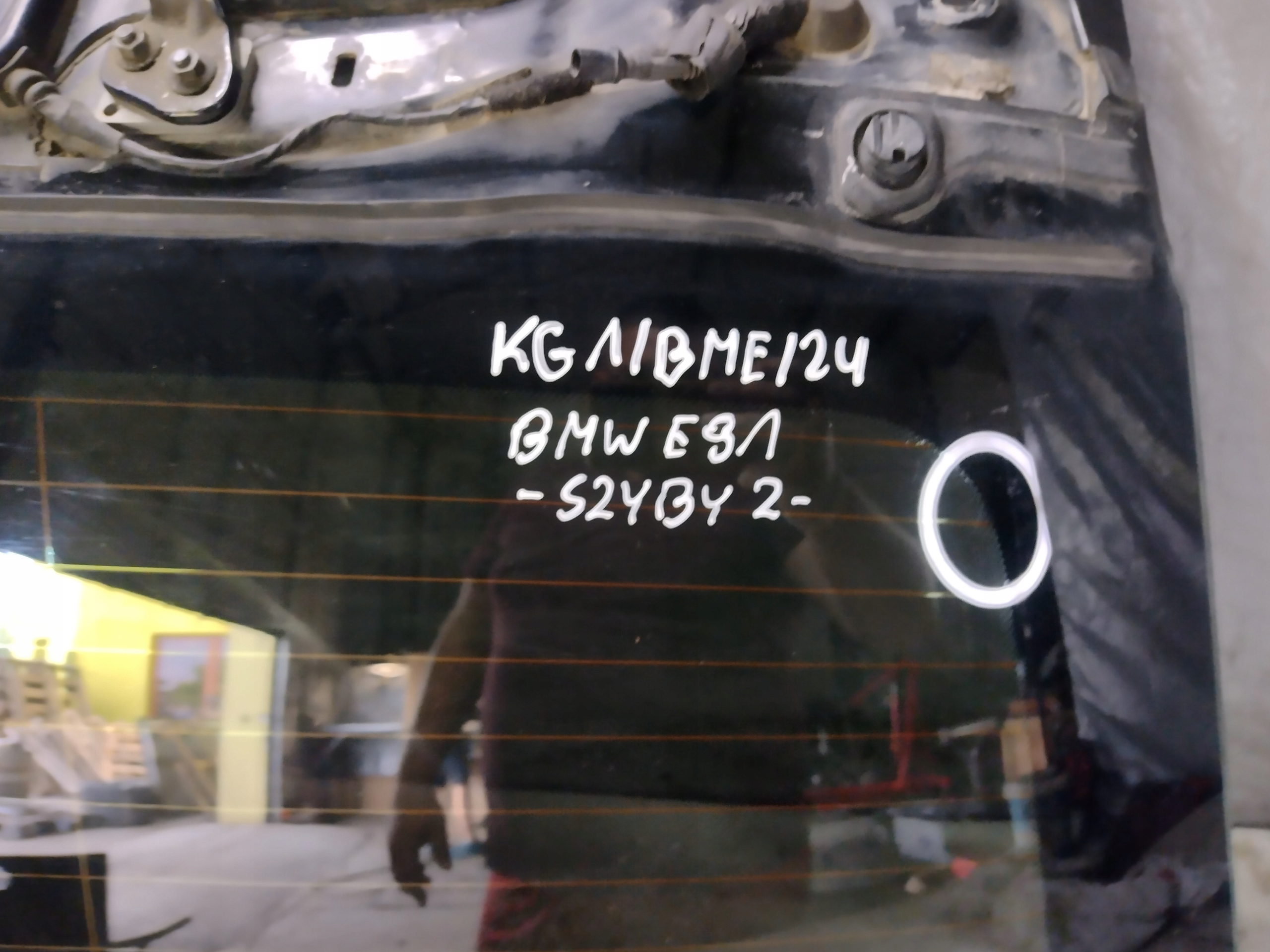 trunk door boot window BMW E91 lift