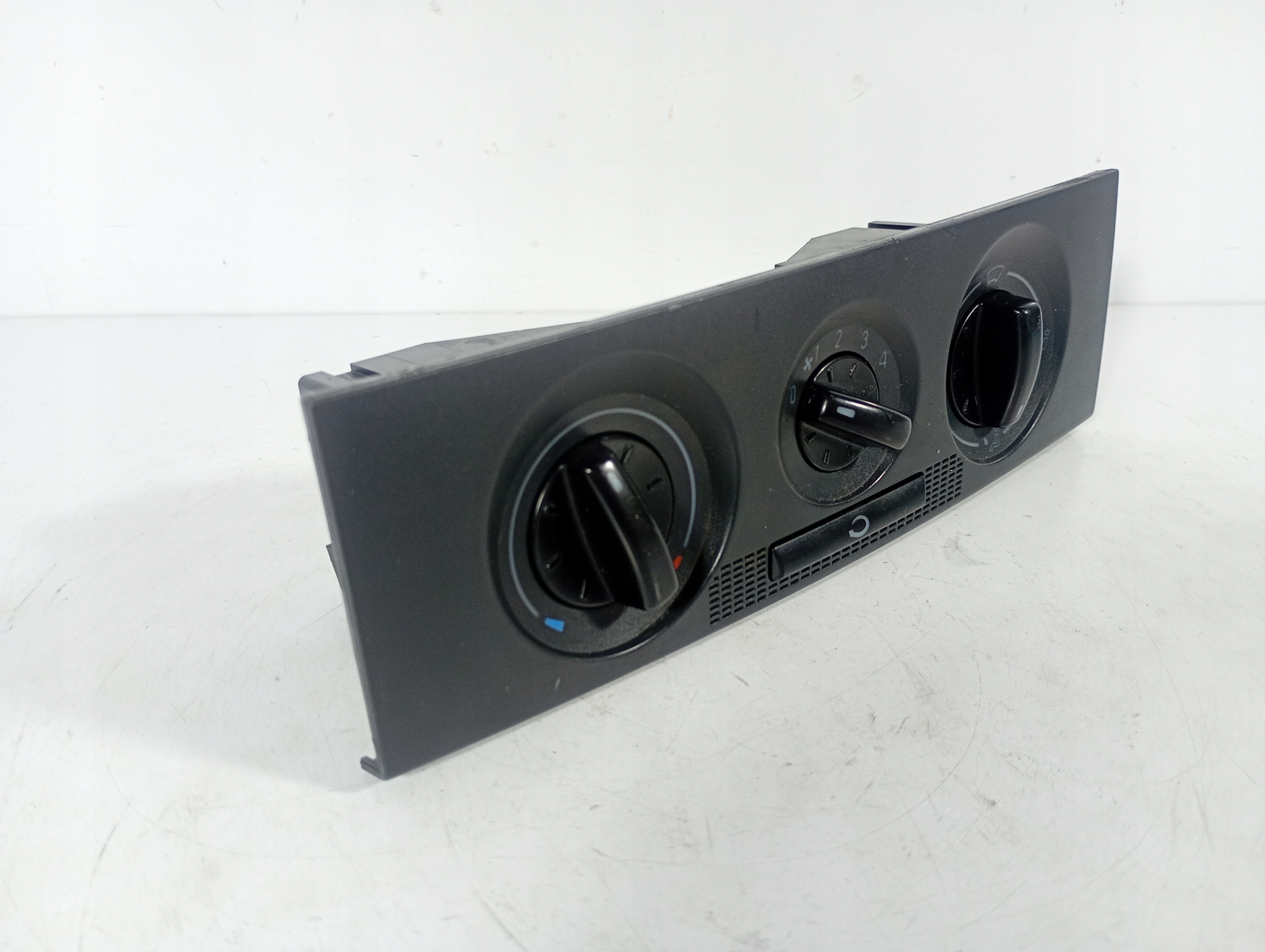 Skoda Fabia 1 and 99-08 switch switch PANEL air conditioning devices OE 6Q0819445