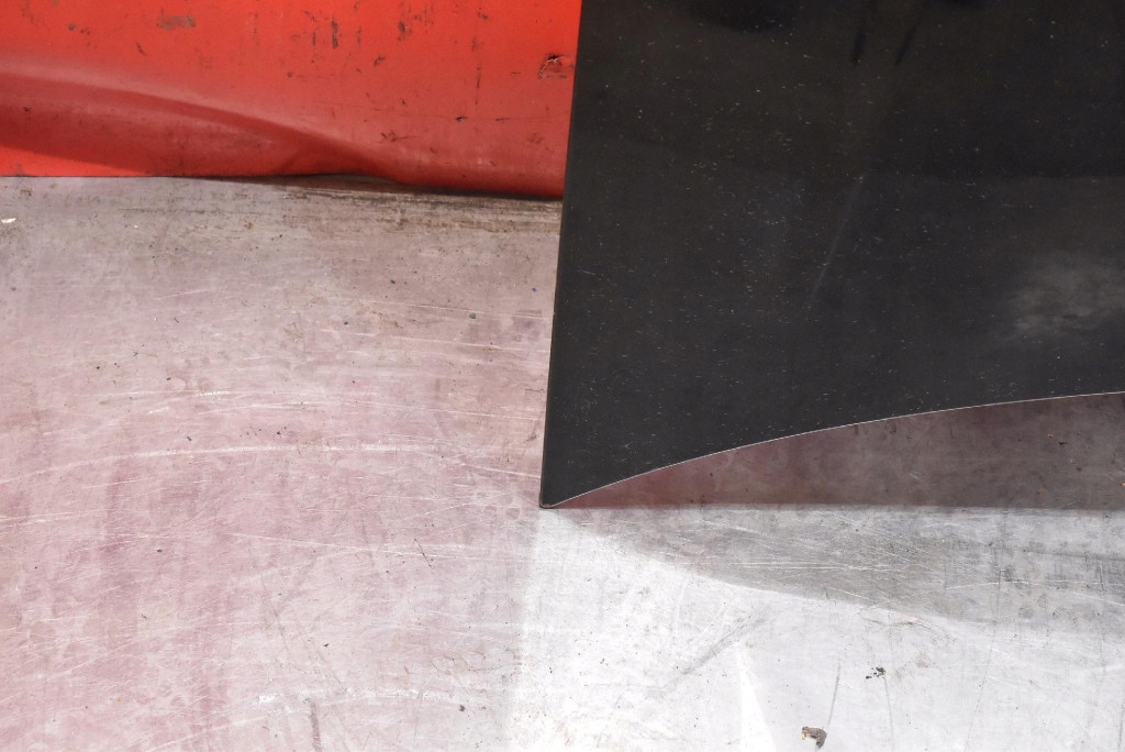 Cofano nero VW TOURAN 1 e 03-06