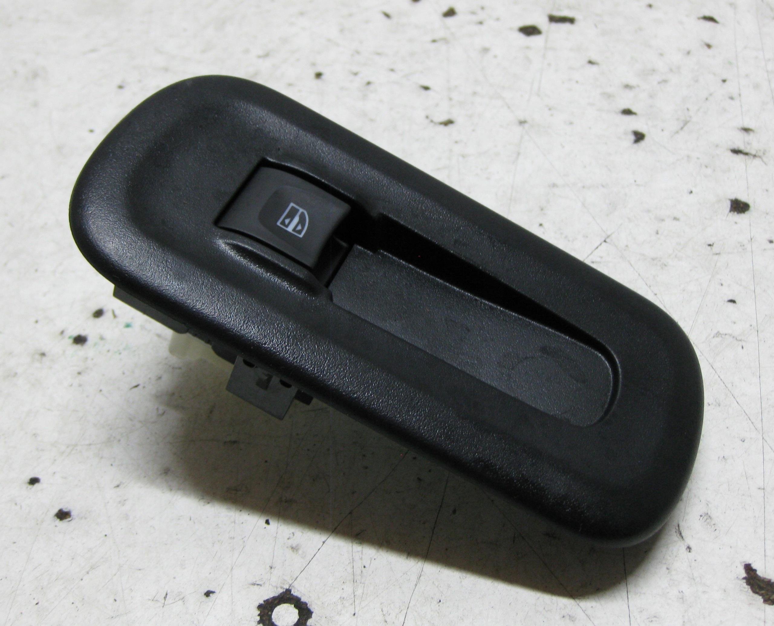 RENAULT MASTER III LIFT PANEL button DO windows right 254110176R