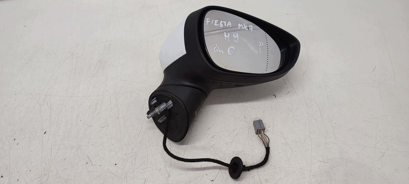 mirror right 6pin Ford Fiesta MK7 3D H9