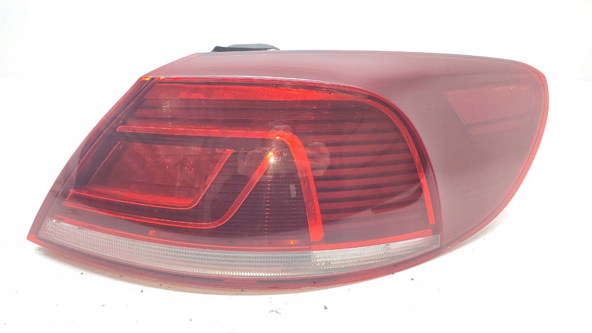 LAMPA TYŁ TYLNA PRAWA LED W BŁOTNIK VW PASSAT B7 CC LIFT EUROPA 3C8945208T