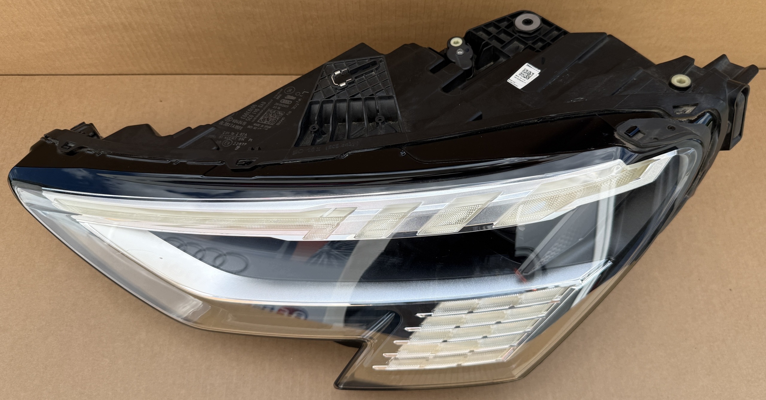 Feux phare AUDI A3 S3 8Y0941035 MATRIX BEAM Complète