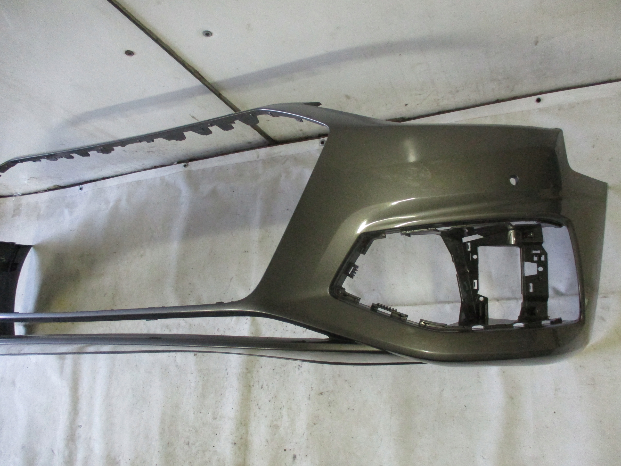 bumper front front Audi A4 B9 Lift 19r- 2 X PDC 8W0807437