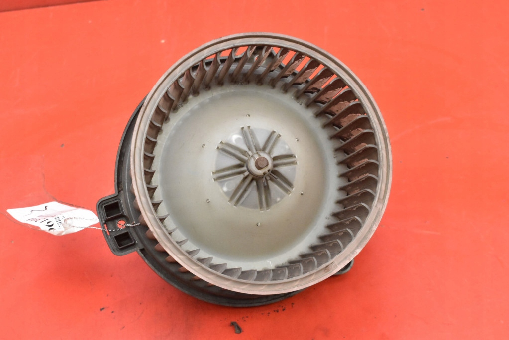 DMUCHAWA Lüfter des lüfters EU MF016070-0260 MITSUBISHI CARISMA 99-04