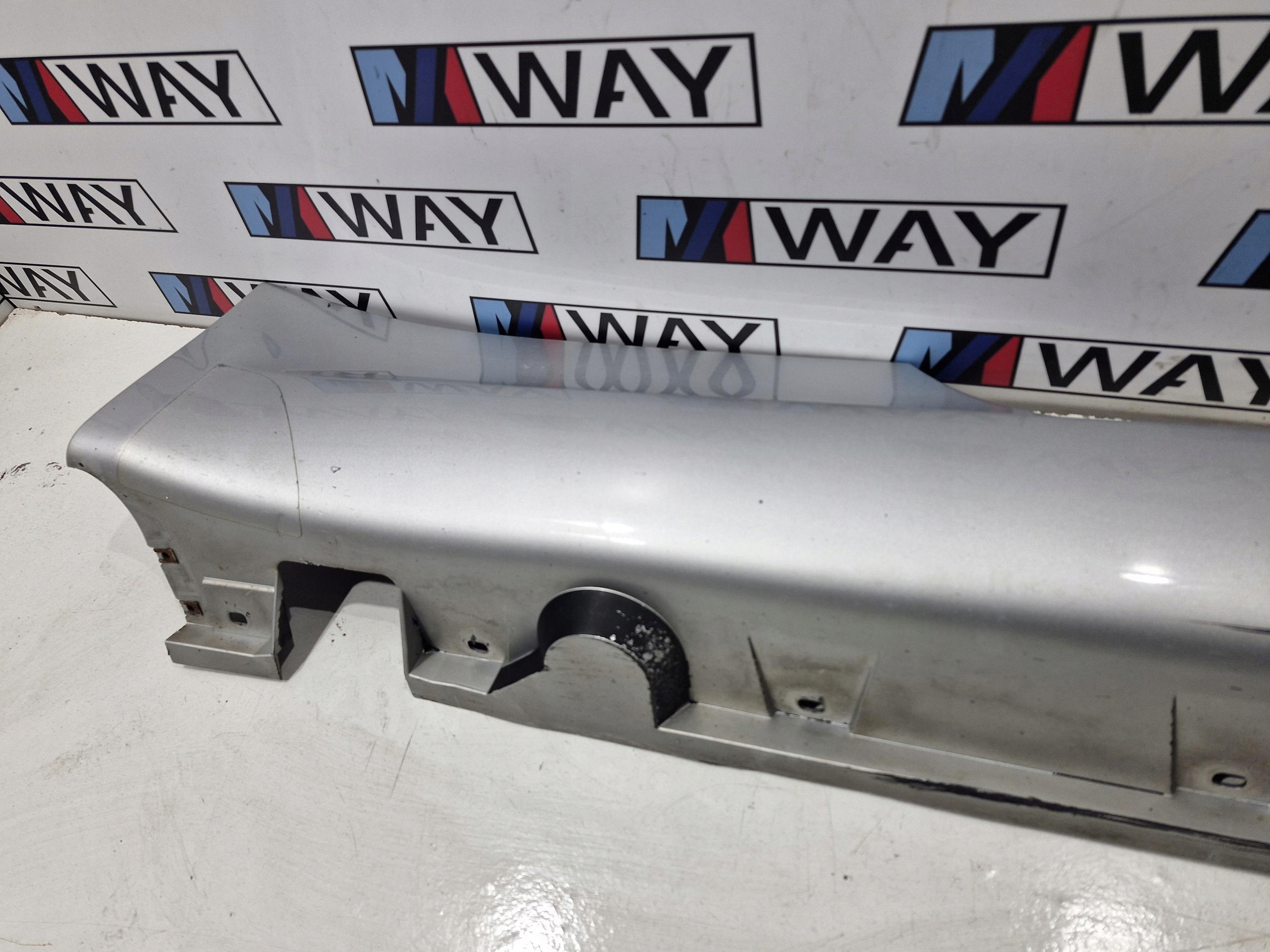 BMW E63 E64 moulding threshold right original 7181986