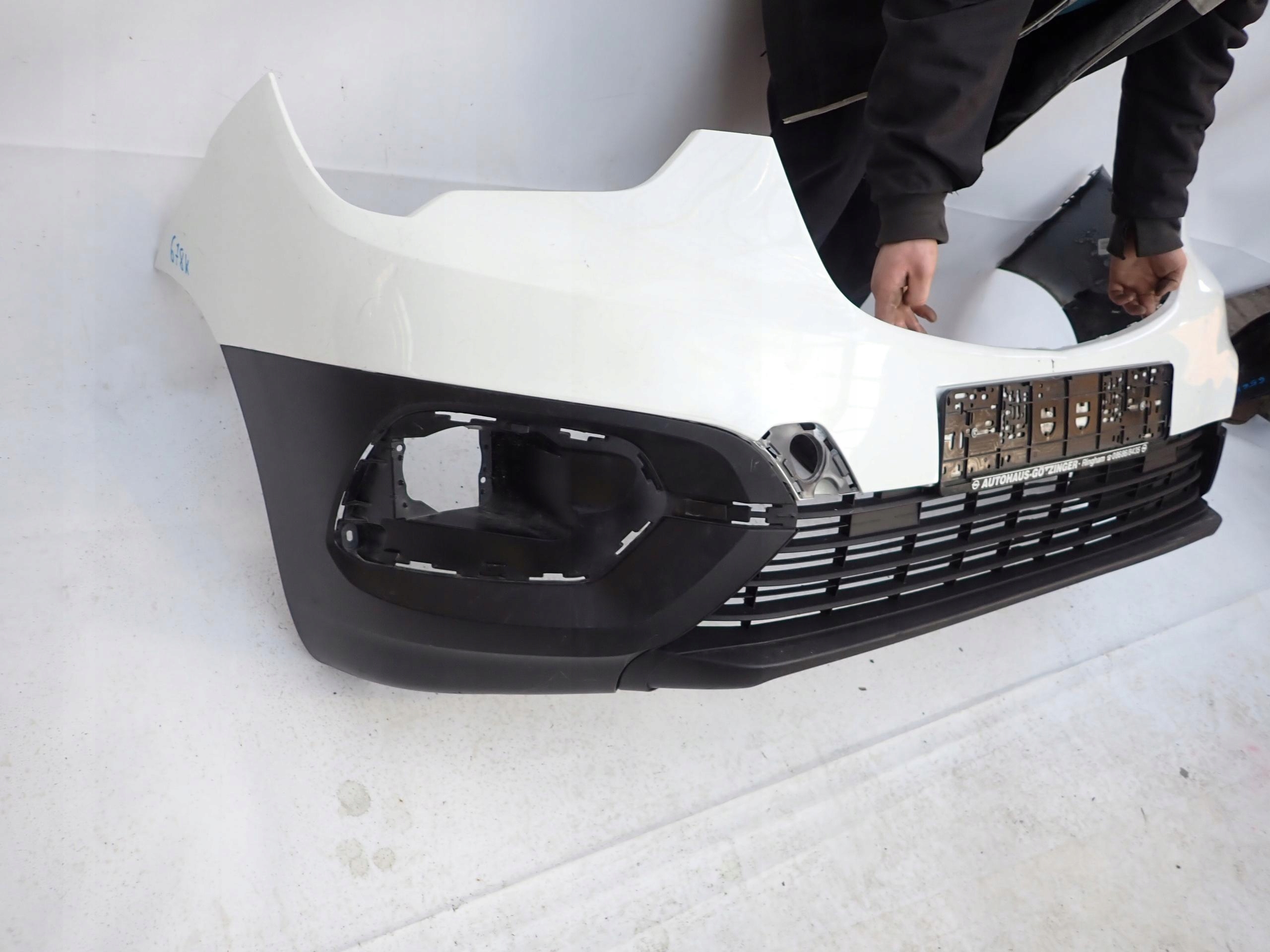 OPEL COMBO E 18-> nárazník předek přední